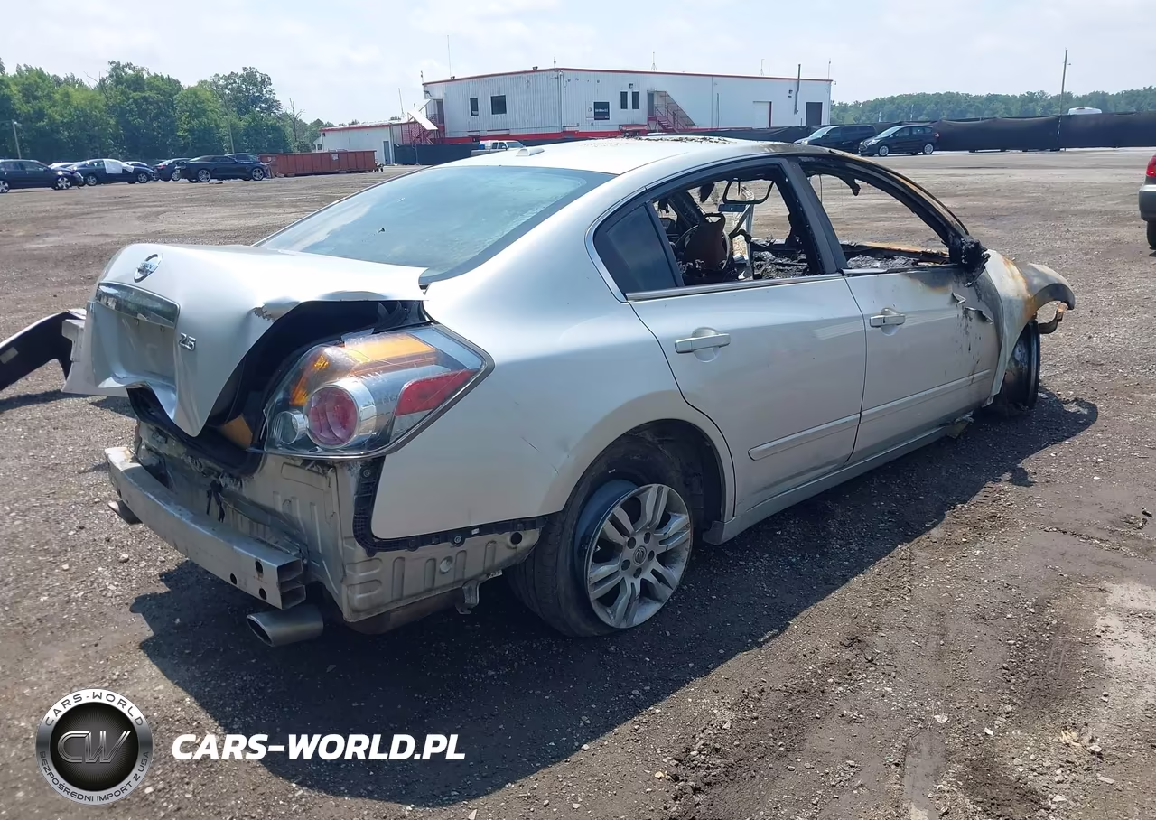 2010 Nissan Altima 2.5 S VIN:1N4AL2AP5AN435125 - 4