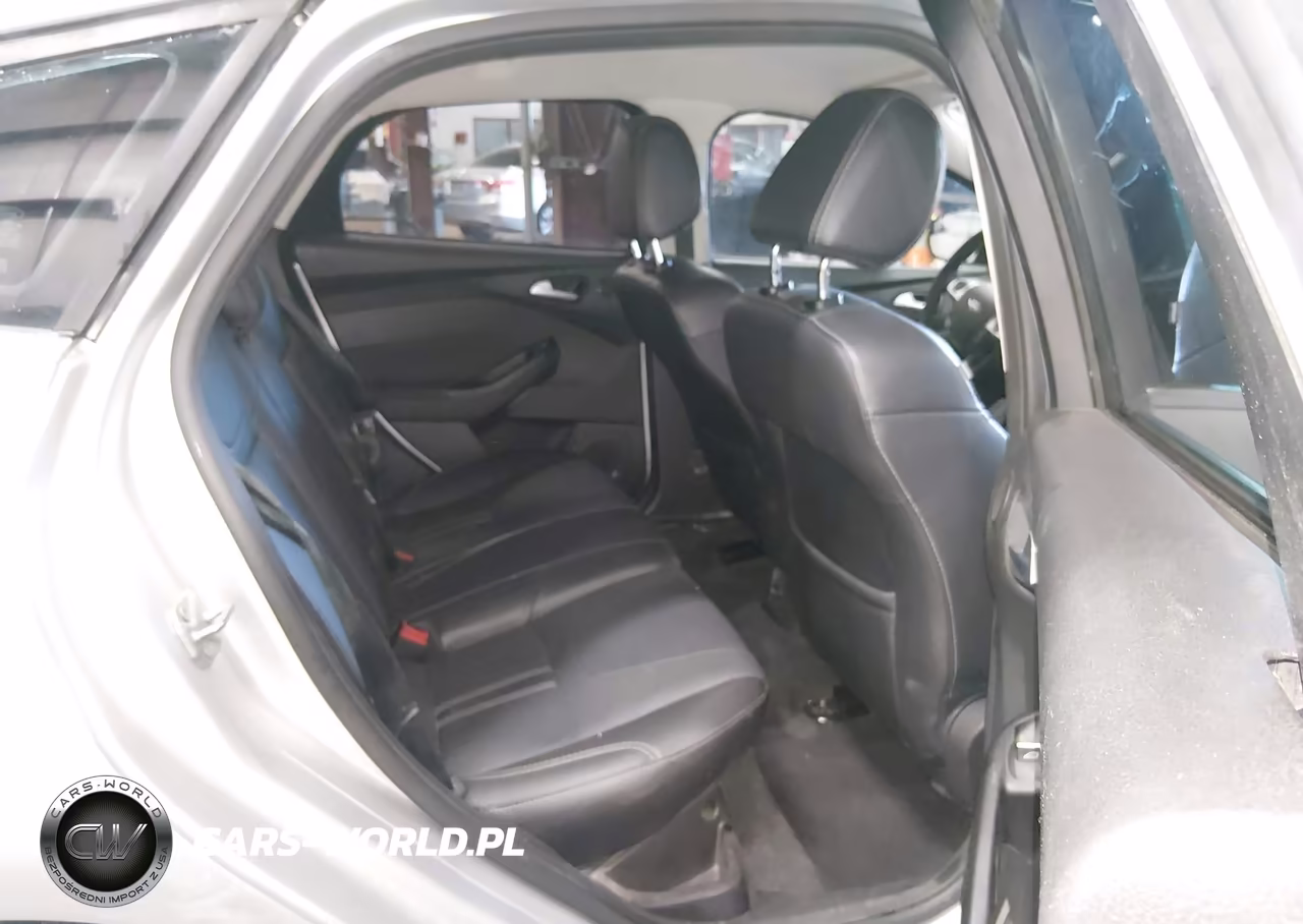 2014 Ford Focus Titanium VIN:1FADP3N26EL206346 - 8