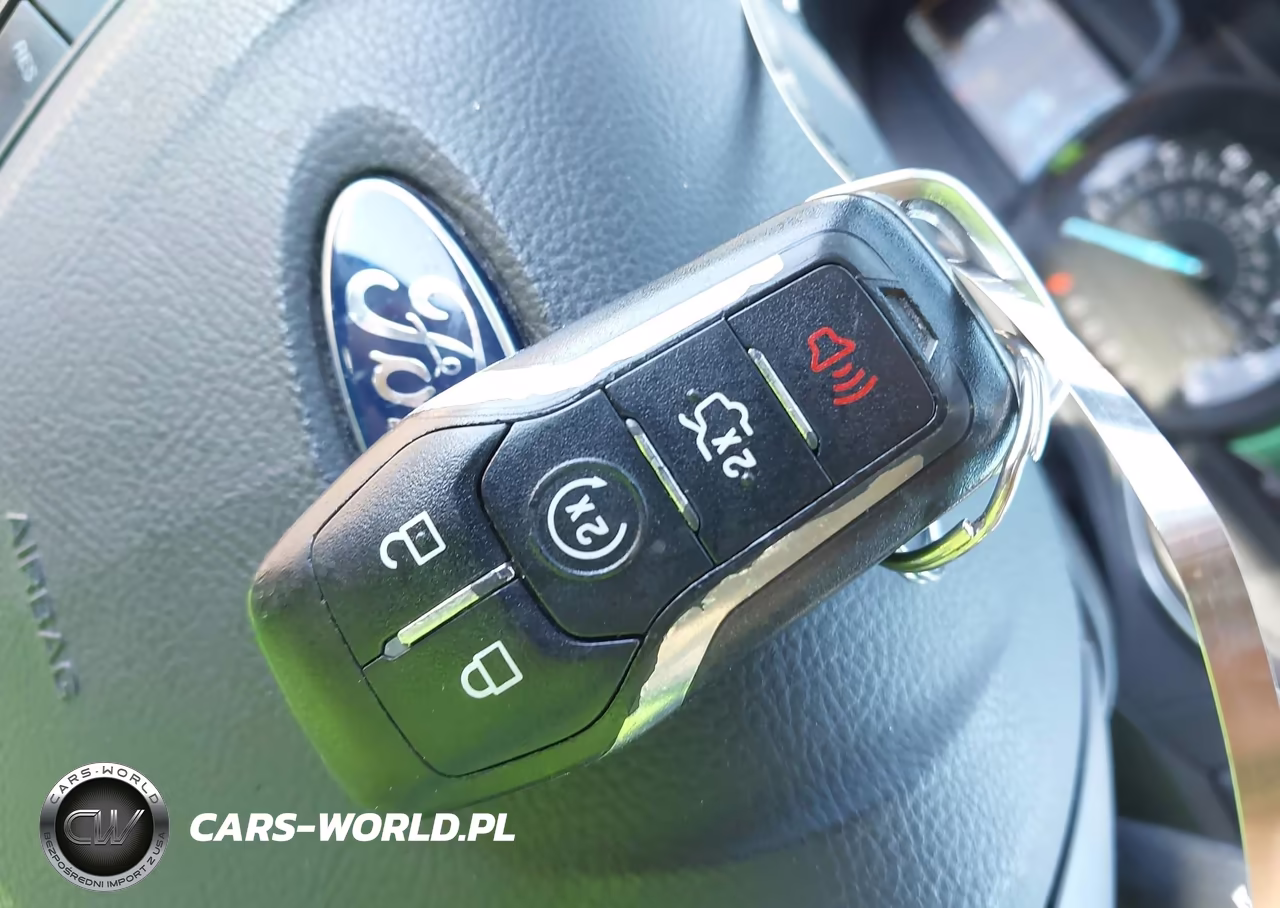 2014 Ford Fusion Titanium VIN:3FA6P0K96ER200217 - 11