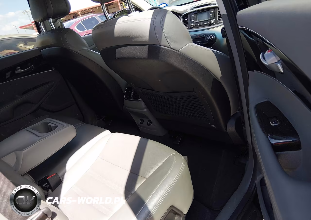 2016 Kia Sorento 2.0T Ex VIN:5XYPHDA17GG009840 - 8