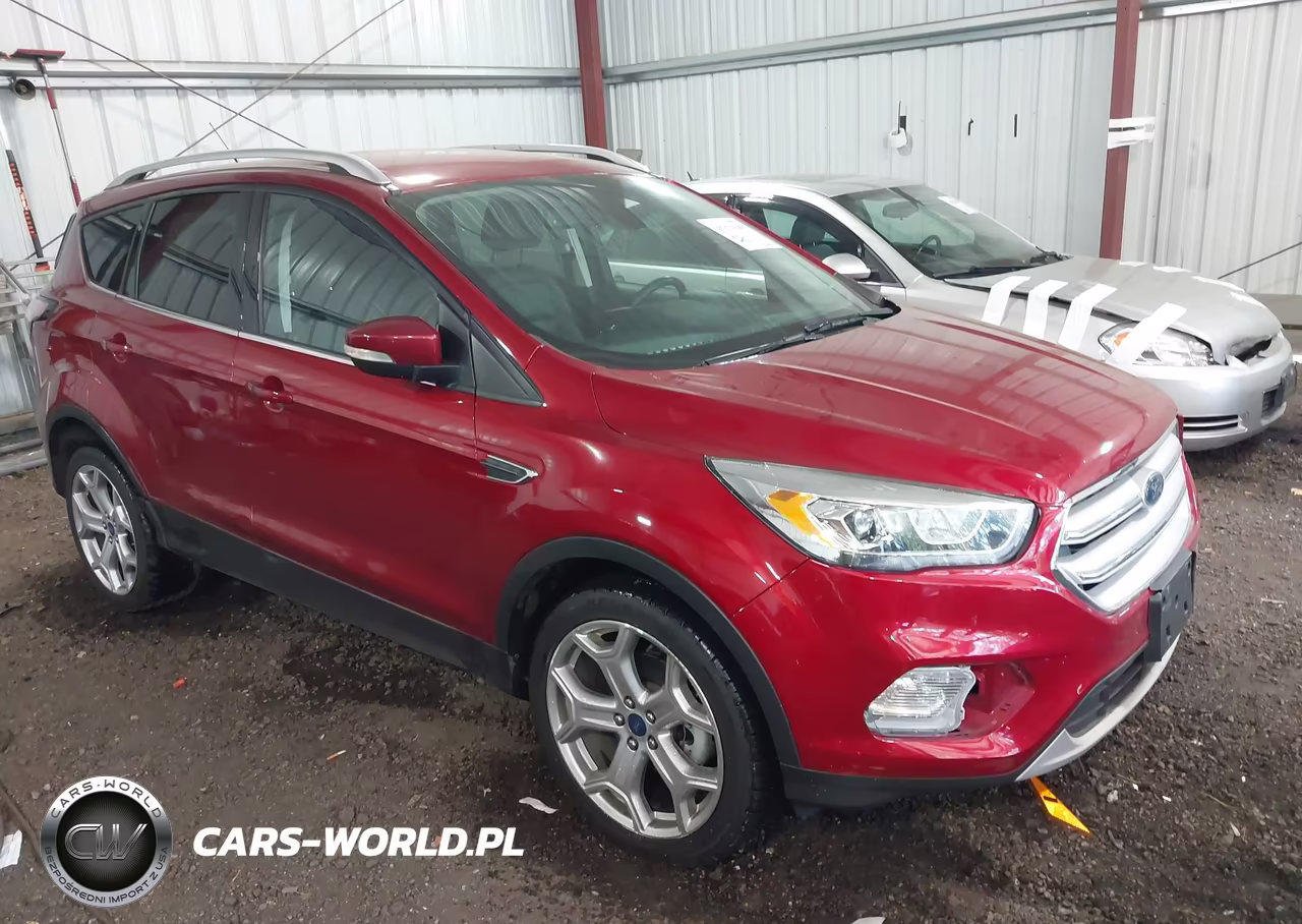 2017 Ford Escape Titanium – zdjęcie 1 z 16