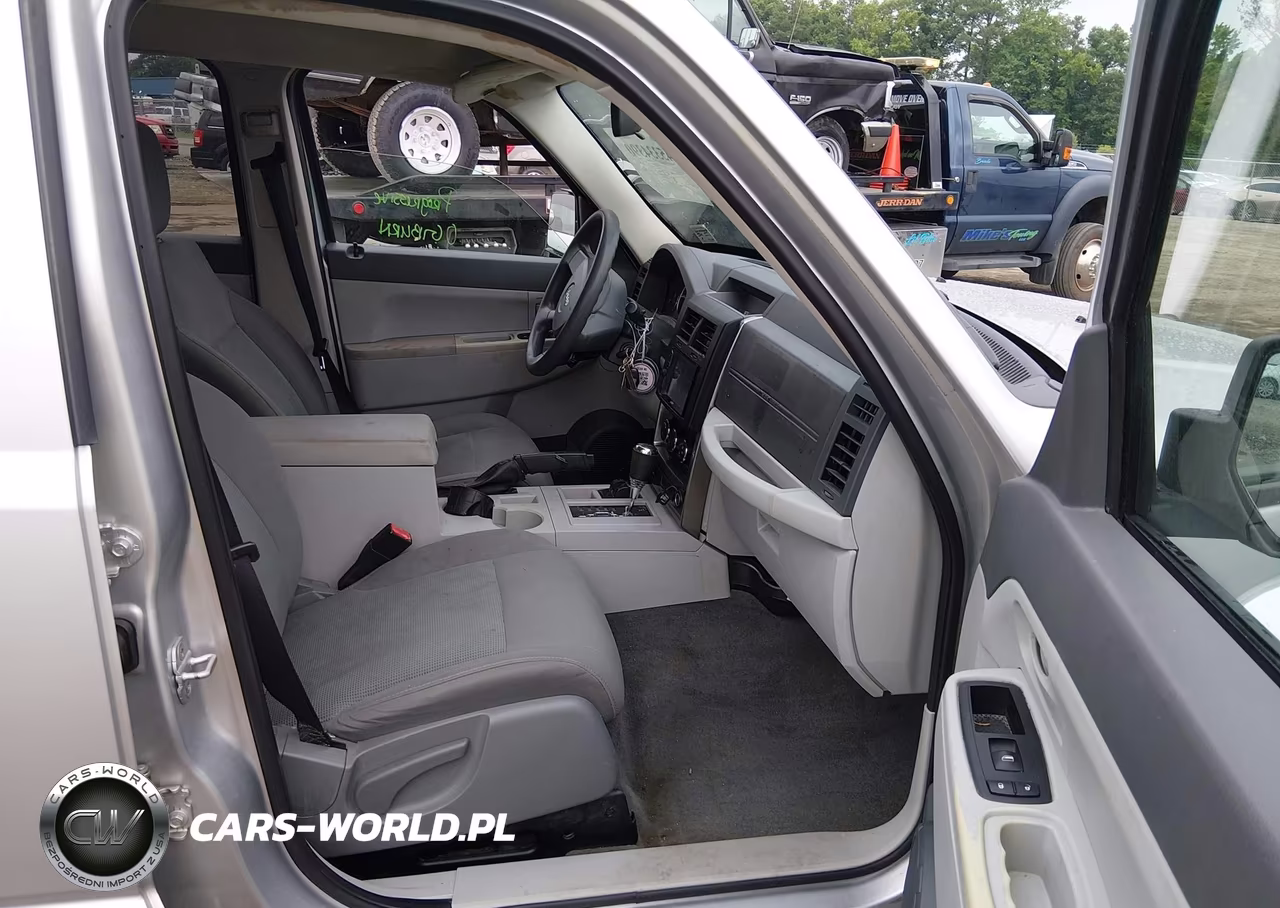 2008 Jeep Liberty Sport VIN:1J8GN28K28W201501 - 5