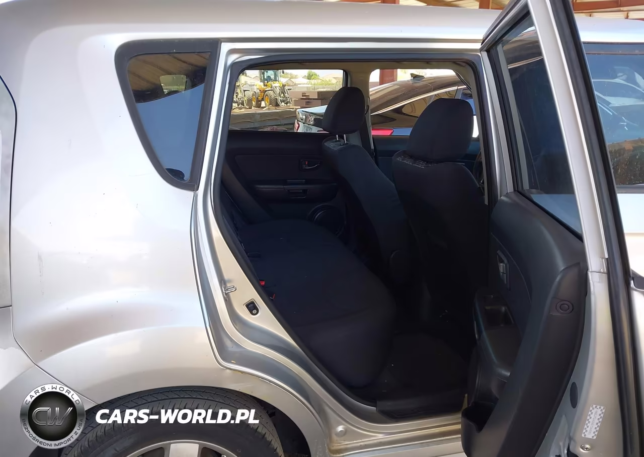 2011 Kia Soul + VIN:KNDJT2A24B7340351 - 8