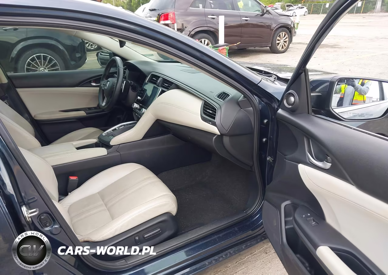 2019 Honda Insight Touring VIN:19XZE4F97KE022383 - 5