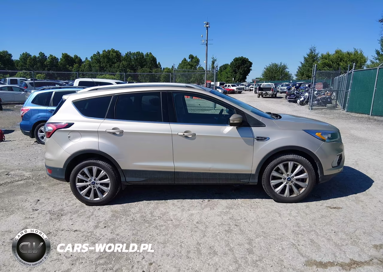 2018 Ford Escape Titanium VIN:1FMCU9J99JUD25934 - 13