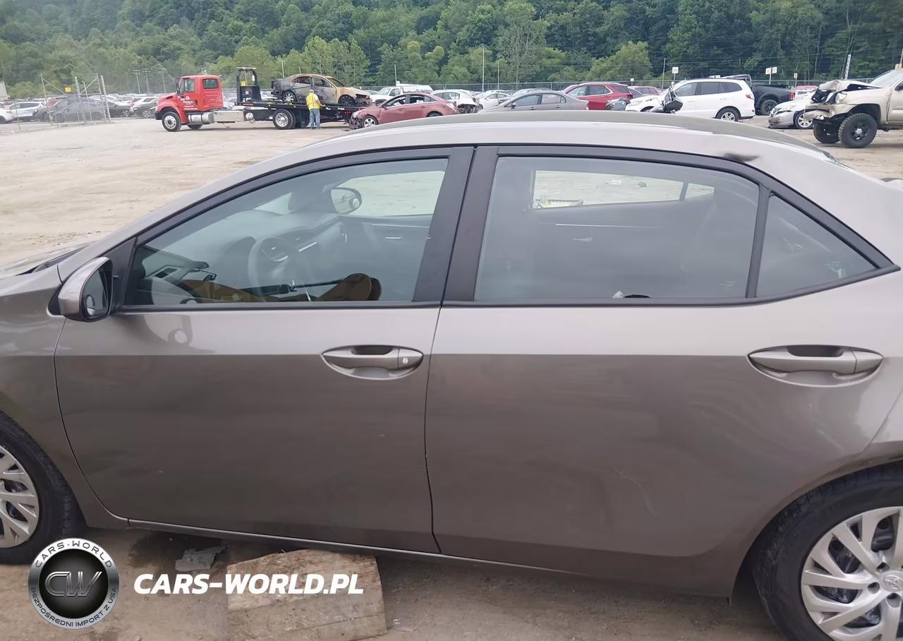 2019 Toyota Corolla Le VIN:2T1BURHE7KC234985 - 15