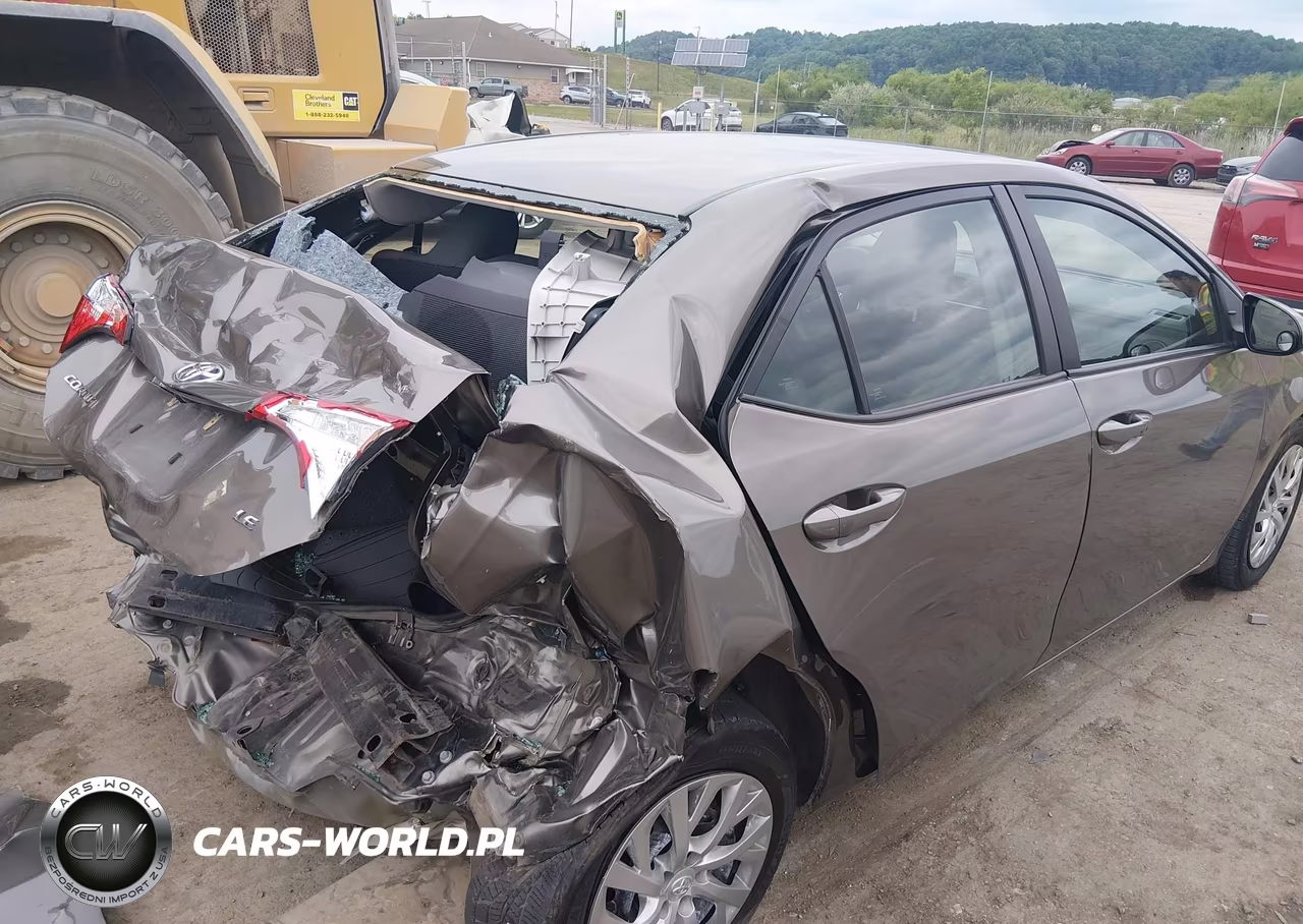 2019 Toyota Corolla Le VIN:2T1BURHE7KC234985 - 4