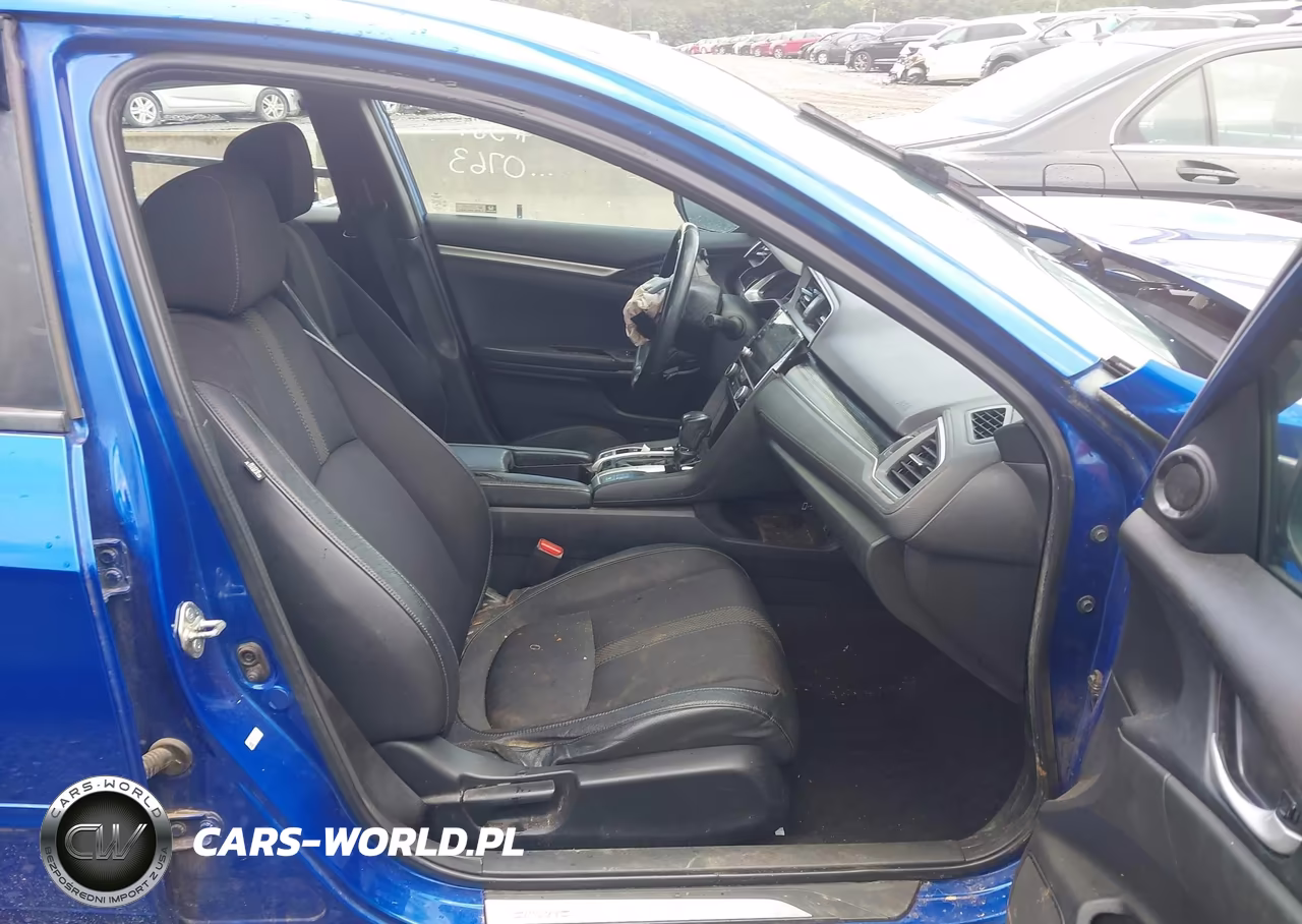 2019 Honda Civic Sport VIN:19XFC2F82KE040763 - 5