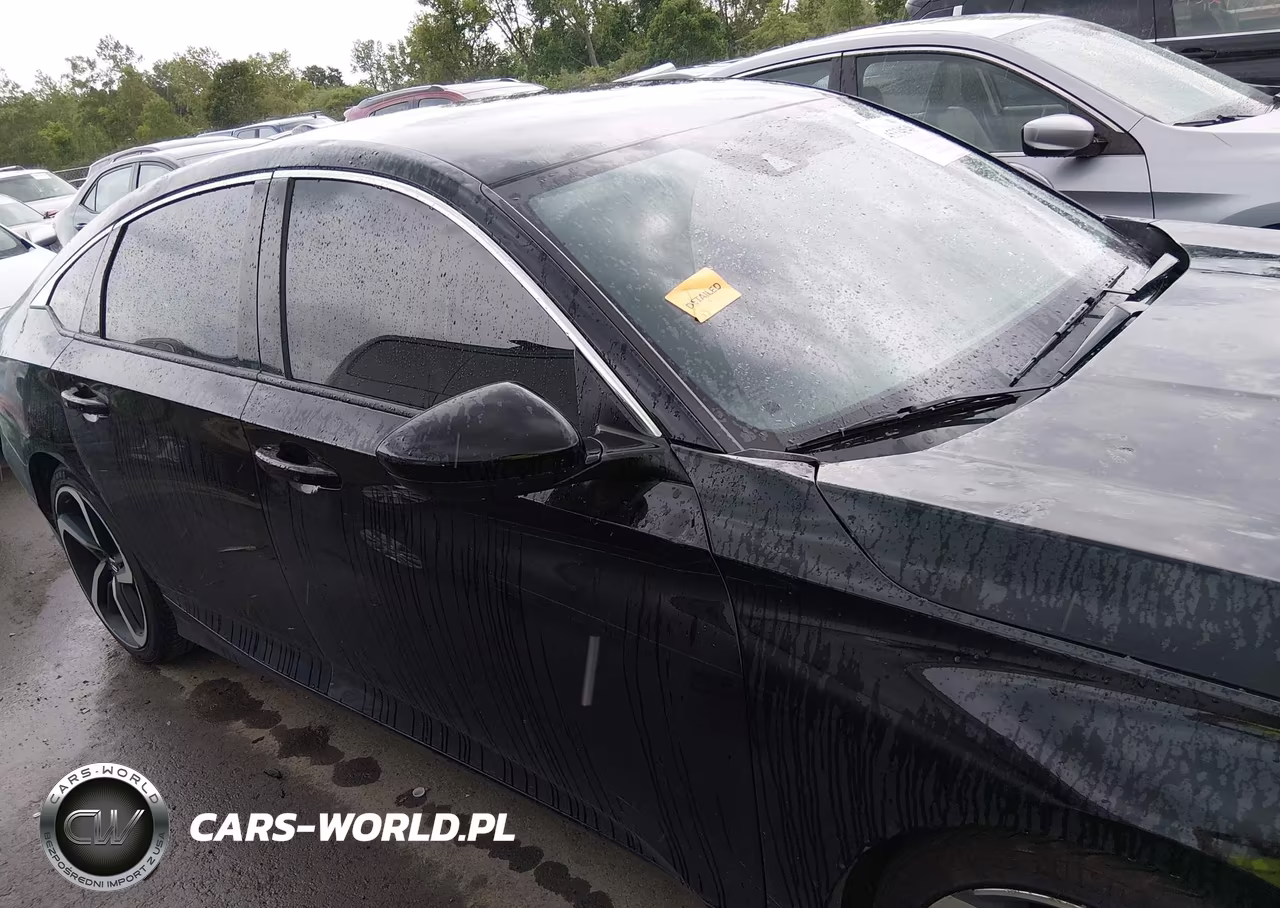 2018 Honda Accord Sport VIN:1HGCV1F33JA068845 - 13