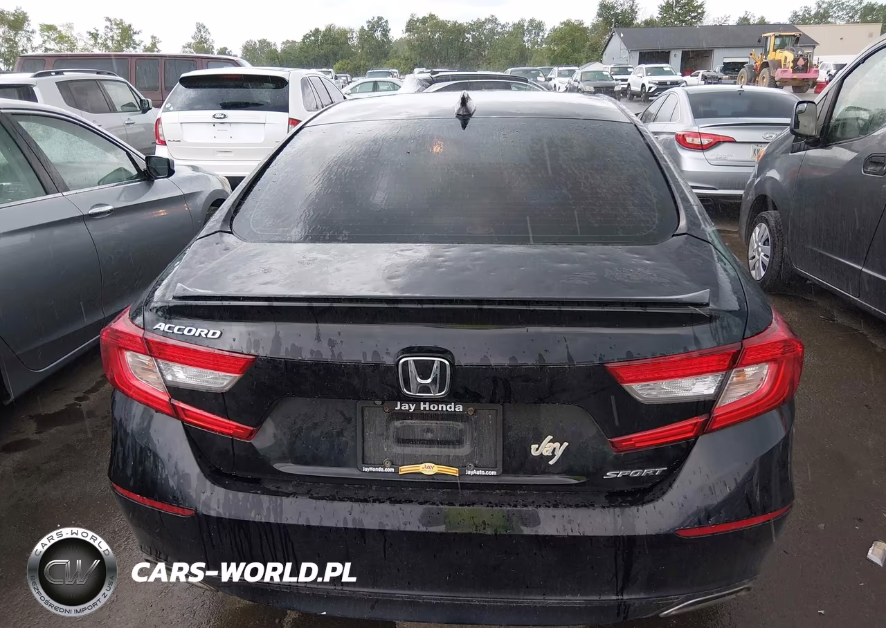 2018 Honda Accord Sport VIN:1HGCV1F33JA068845 - 16