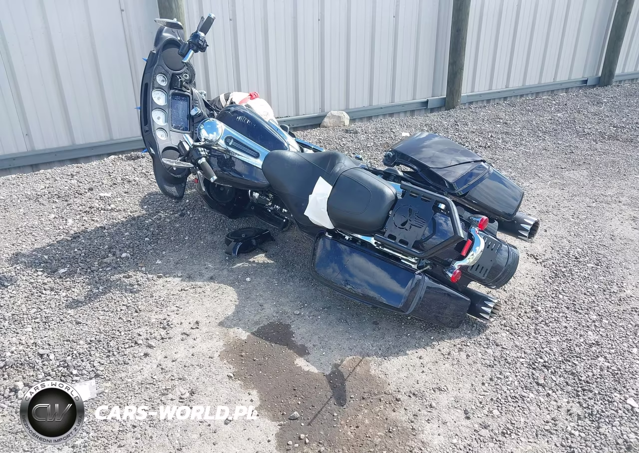 2019 Harley-Davidson Flhx VIN:1HD1KBC16KB615768 - 3