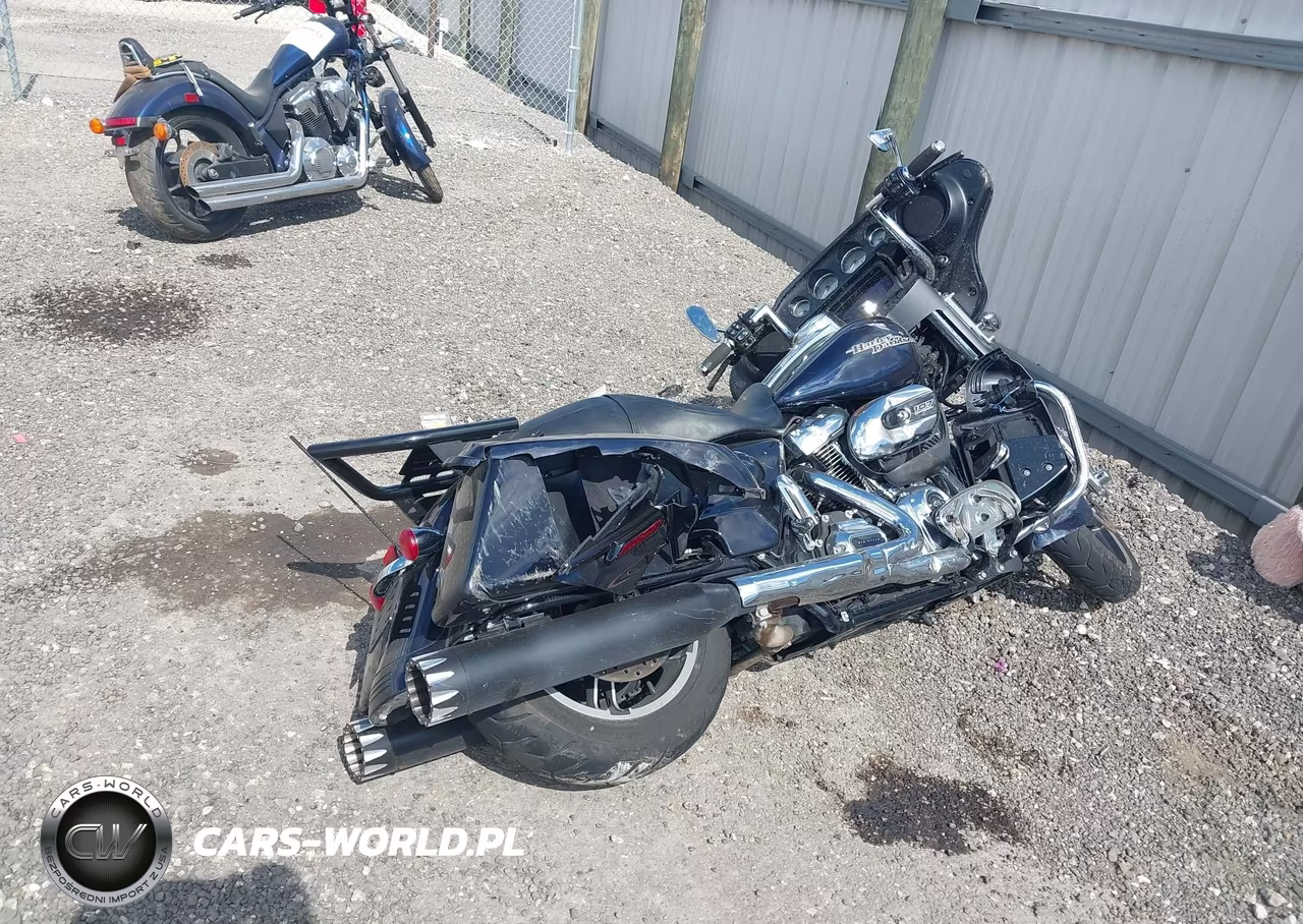 2019 Harley-Davidson Flhx VIN:1HD1KBC16KB615768 - 4