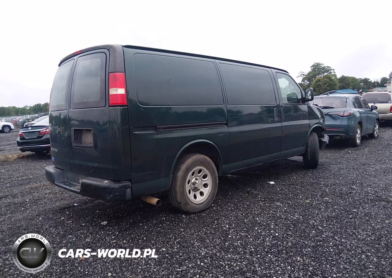 2009 Chevrolet Express 1500 Work Van VIN:1GCFG15X991153713 - 4
