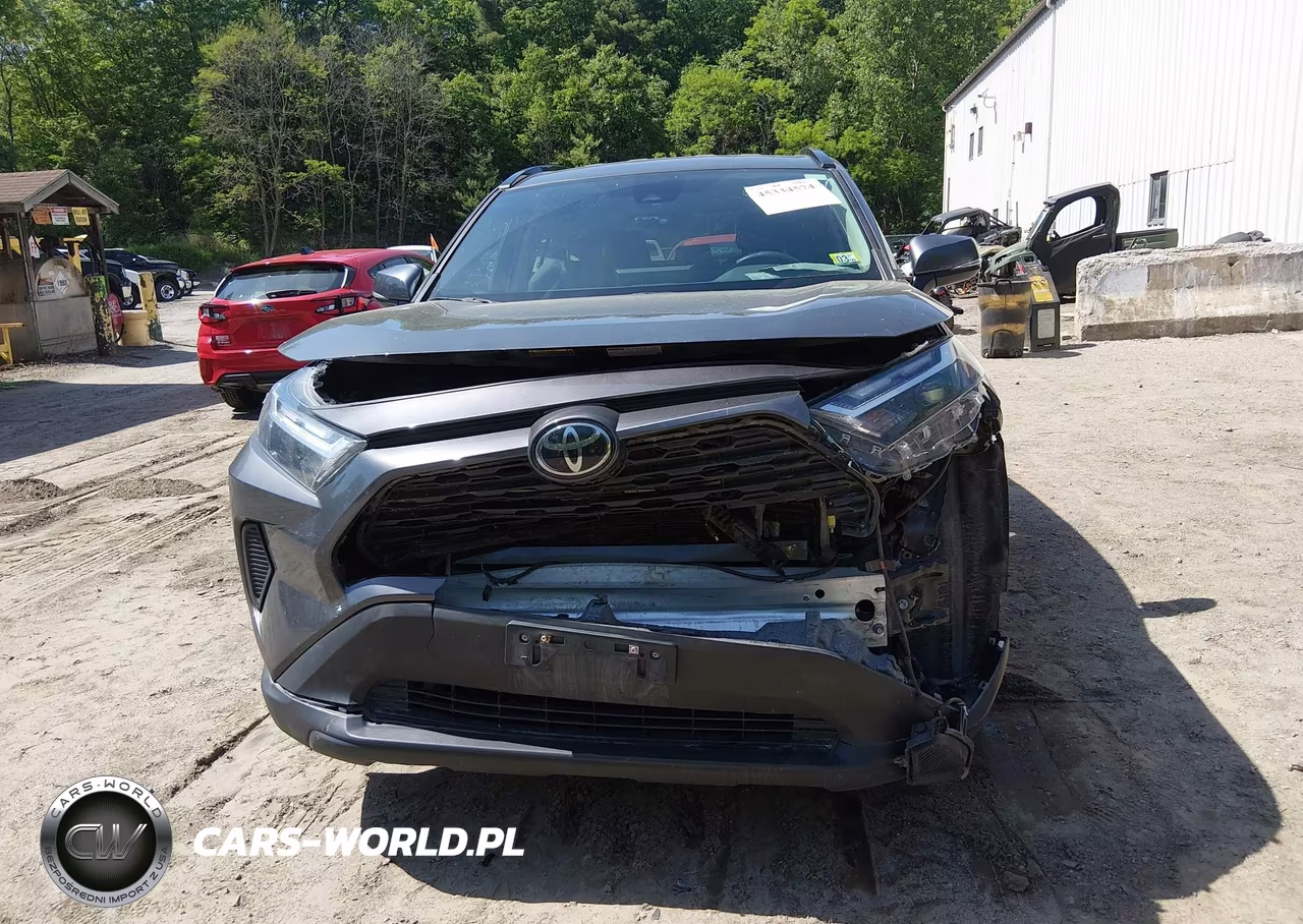 2023 Toyota Rav4 Xle VIN:2T3P1RFV4PW400832 - 12