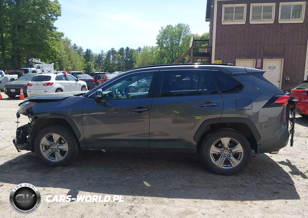 2023 Toyota Rav4 Xle VIN:2T3P1RFV4PW400832 - 14