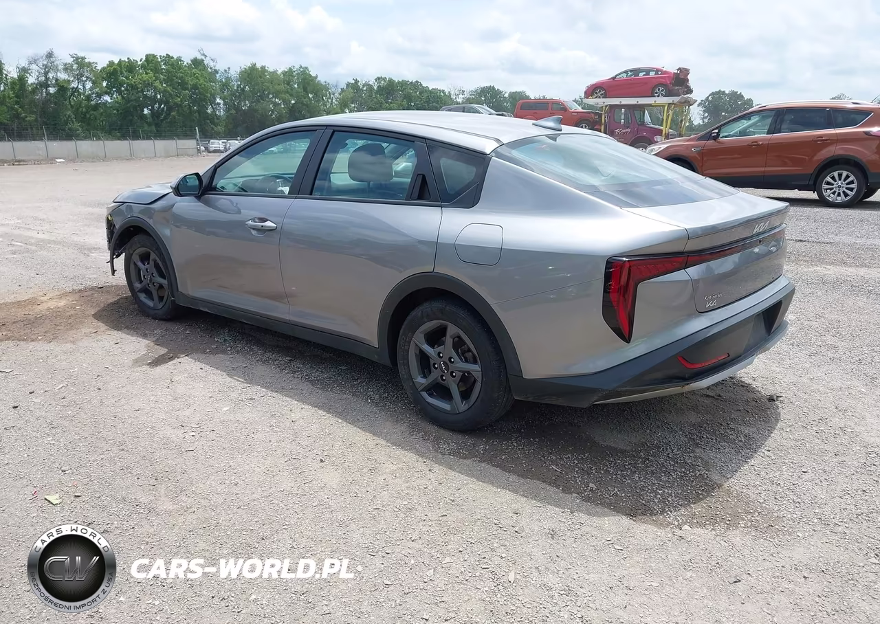 2025 Kia K4 Lxs VIN:3KPFT4DE2SE065926 - 3