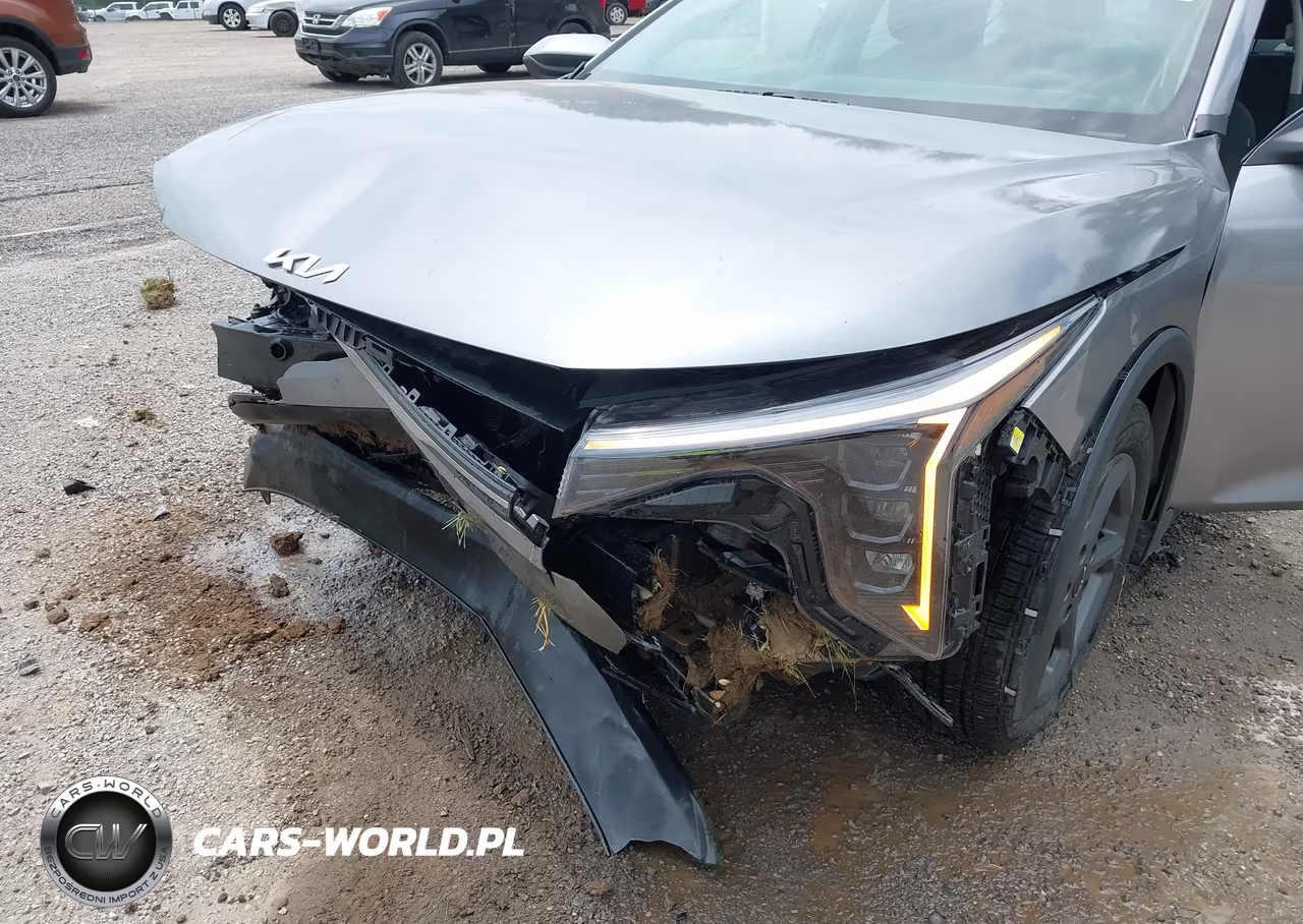 2025 Kia K4 Lxs VIN:3KPFT4DE2SE065926 - 6