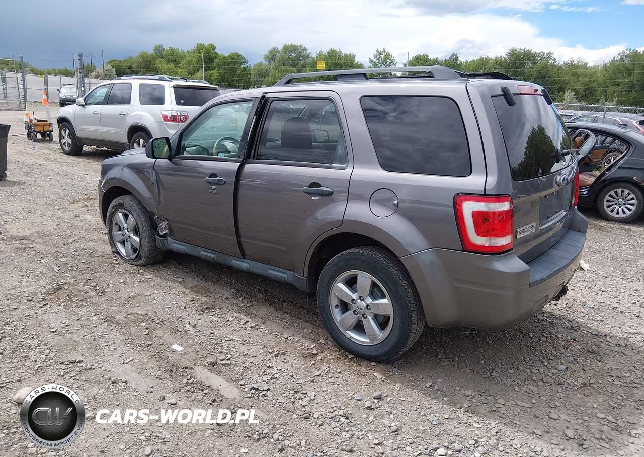 2010 Ford Escape Xlt VIN:1FMCU9DG6AKA72223 - 3