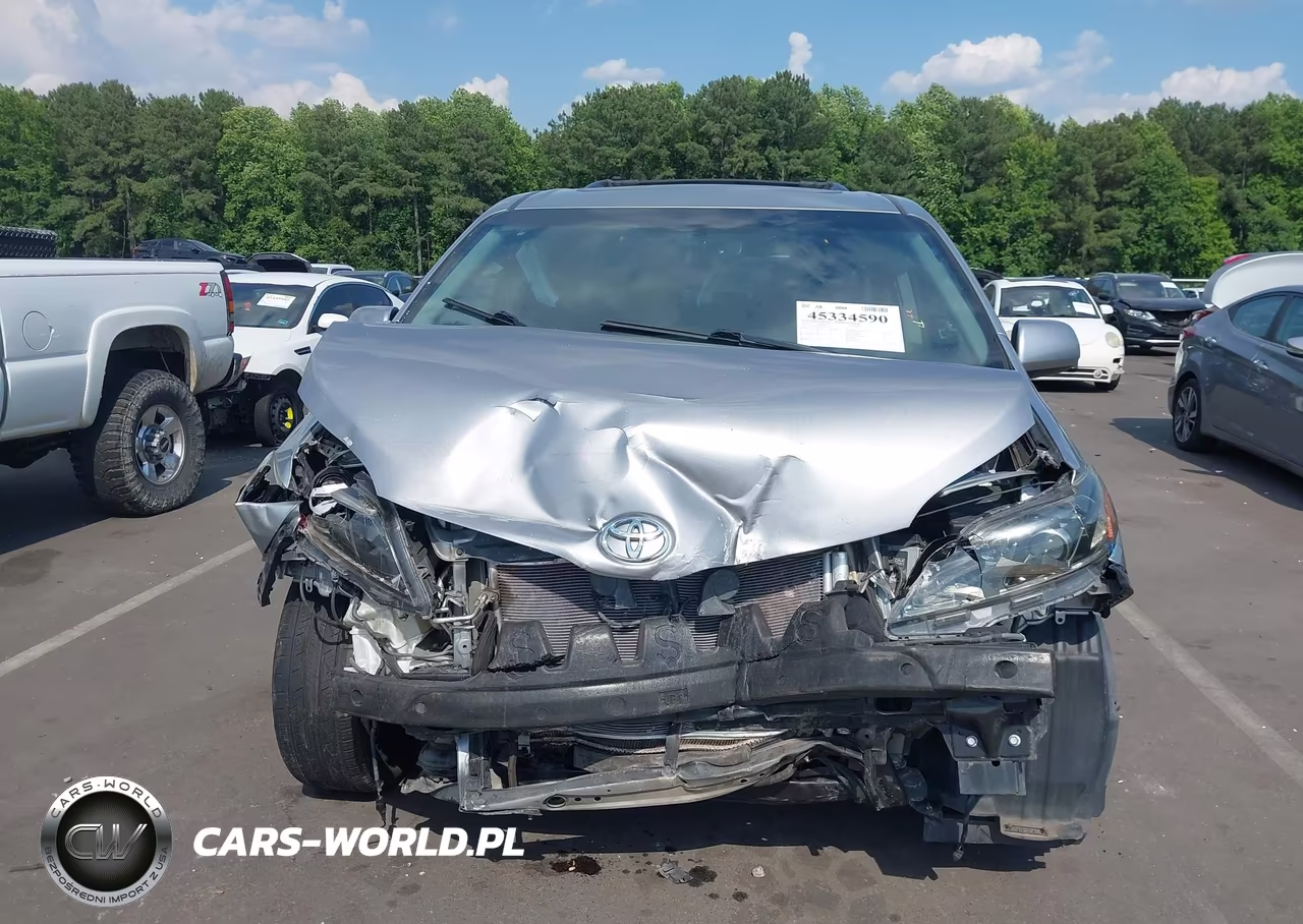 2017 Toyota Sienna Se 8 Passenger VIN:5TDXZ3DC4HS768227 - 12