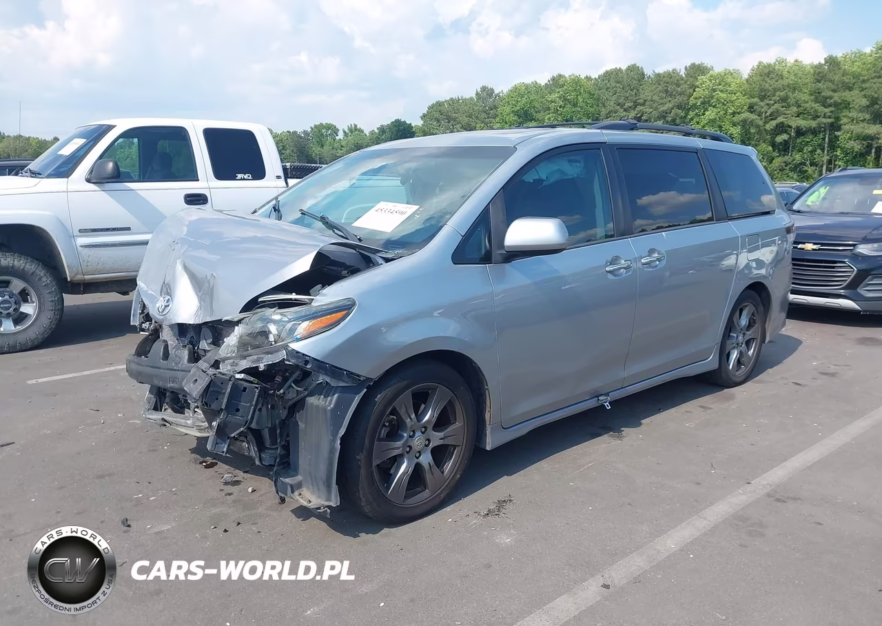 2017 Toyota Sienna Se 8 Passenger VIN:5TDXZ3DC4HS768227 - 2