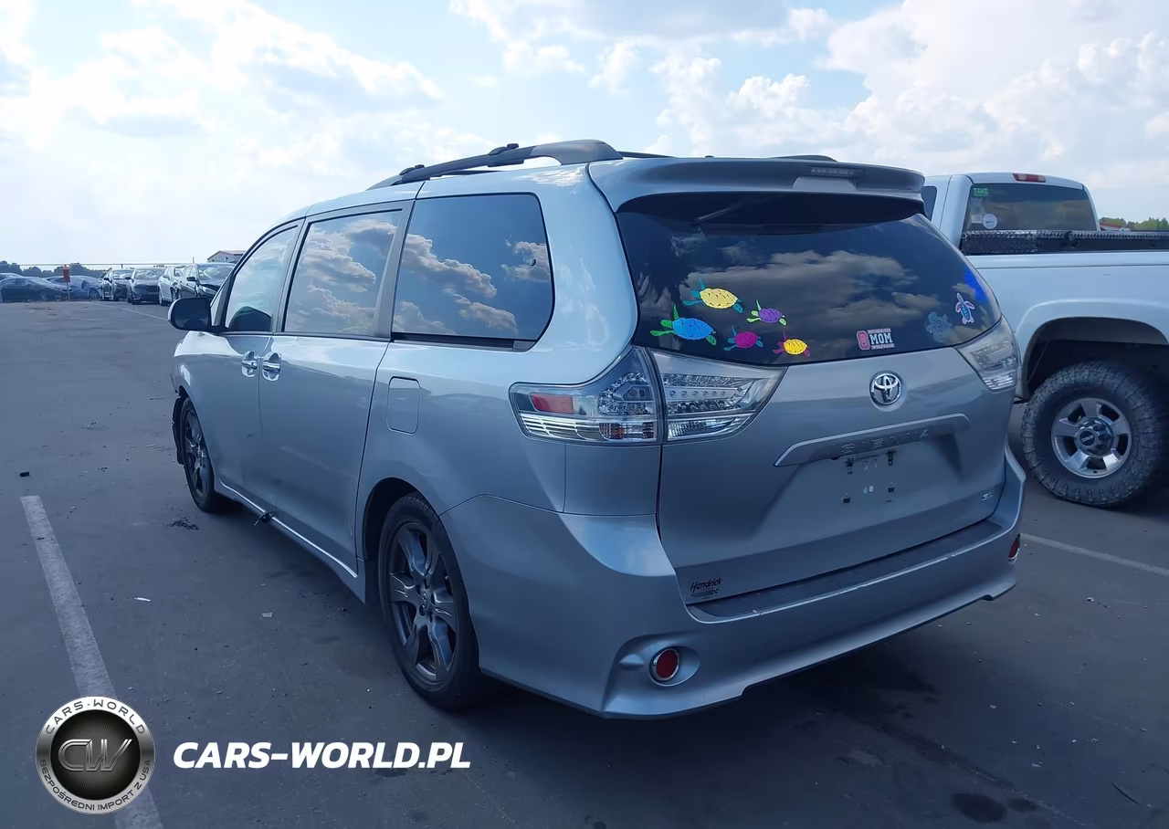 2017 Toyota Sienna Se 8 Passenger VIN:5TDXZ3DC4HS768227 - 3