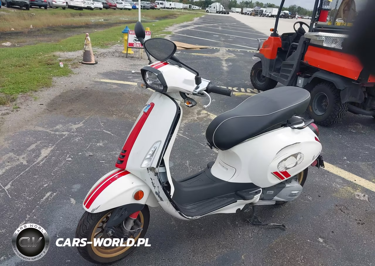 2022 Vespa Primavera-Sprint 150 VIN:ZAPM818G4N5802335 - 2