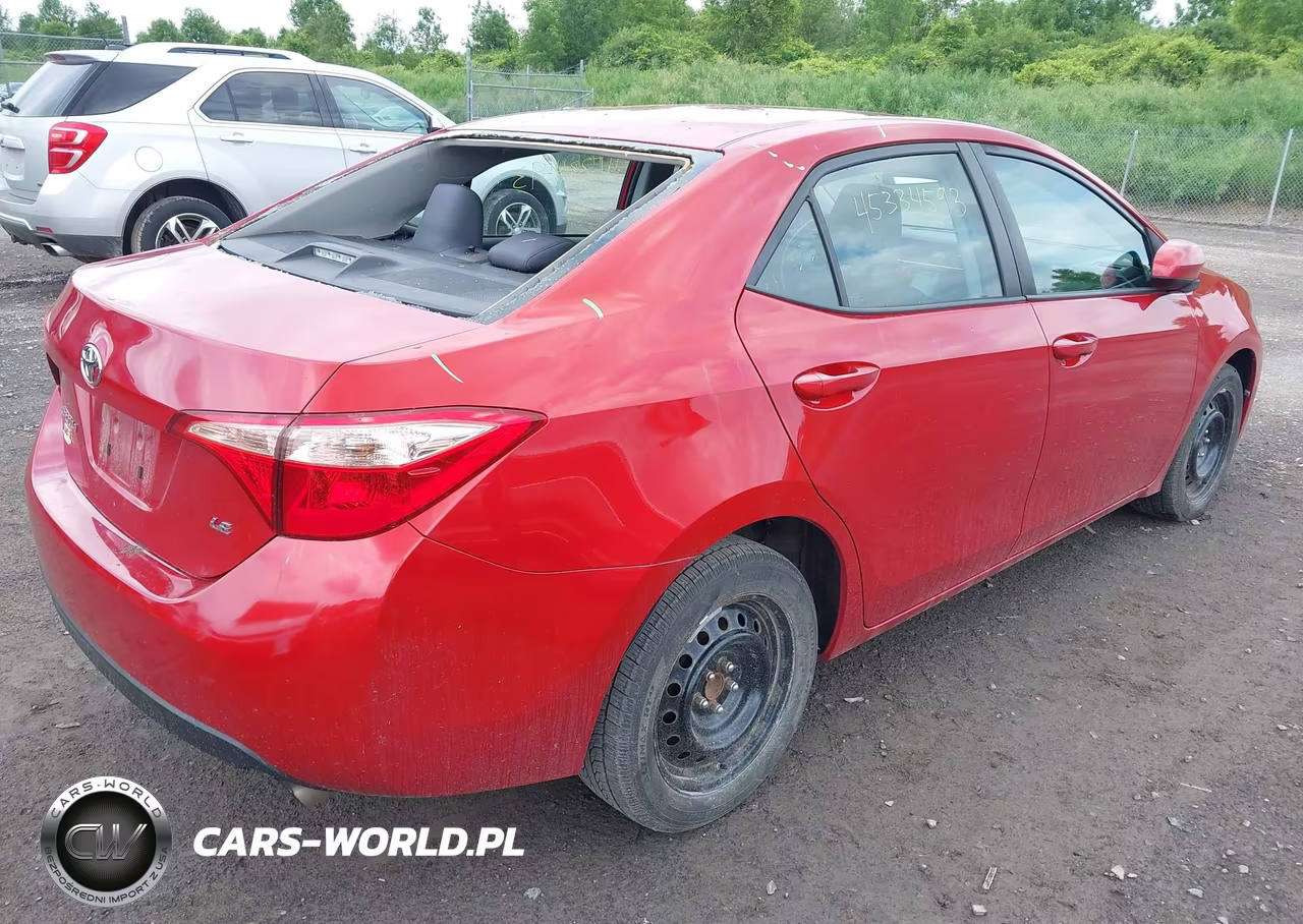 2017 Toyota Corolla Le VIN:2T1BURHE5HC845512 - 4
