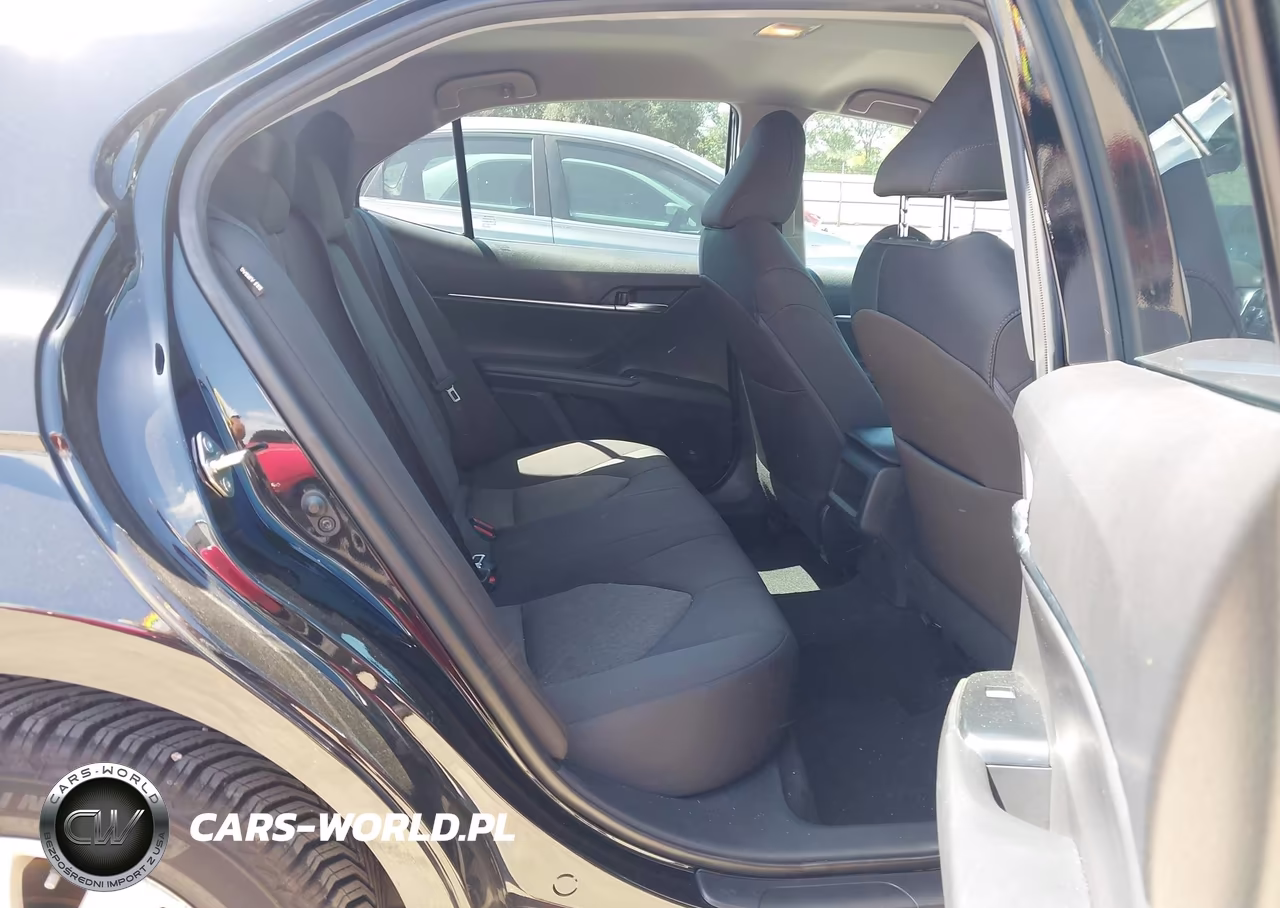 2020 Toyota Camry Le VIN:4T1C11AK7LU894992 - 8