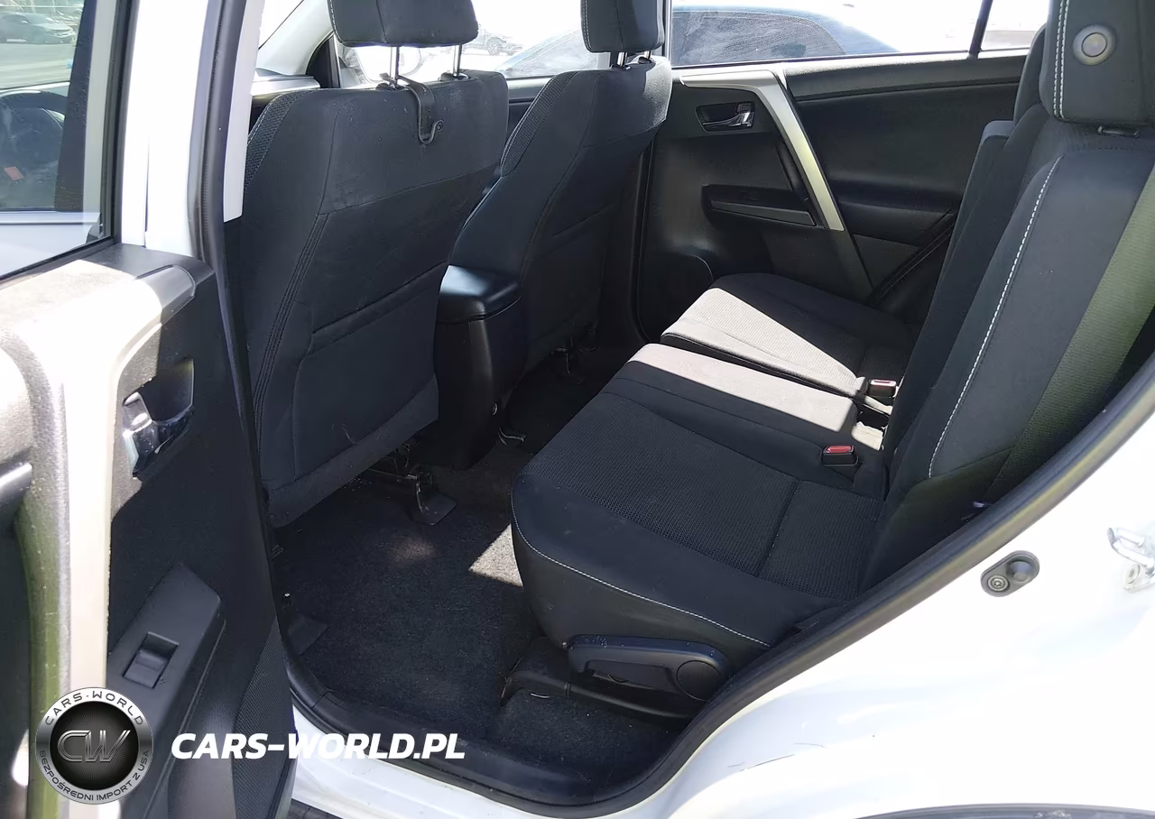 2018 Toyota Rav4 Xle VIN:2T3WFREV9JW458473 - 8