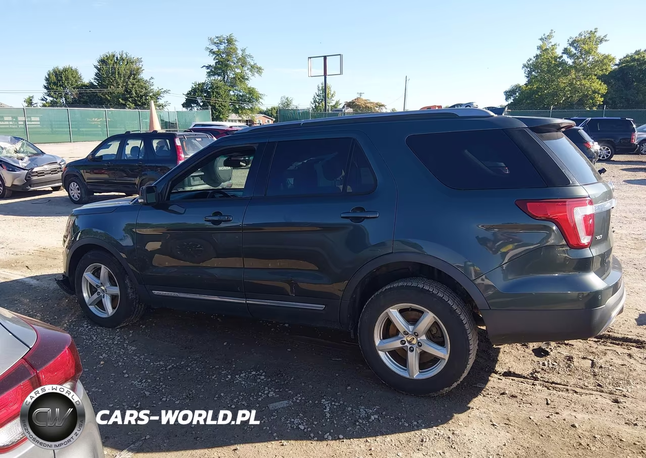 2016 Ford Explorer Xlt VIN:1FM5K8D82GGB37033 - 14