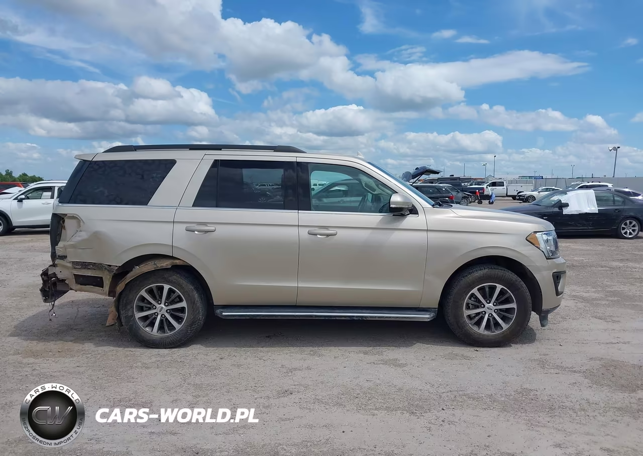 2018 Ford Expedition Xlt VIN:1FMJU1HT1JEA48541 - 13