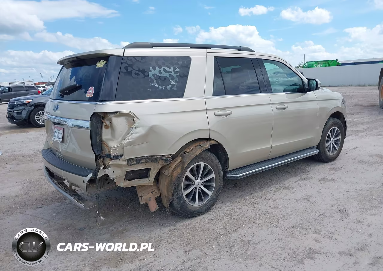 2018 Ford Expedition Xlt VIN:1FMJU1HT1JEA48541 - 4