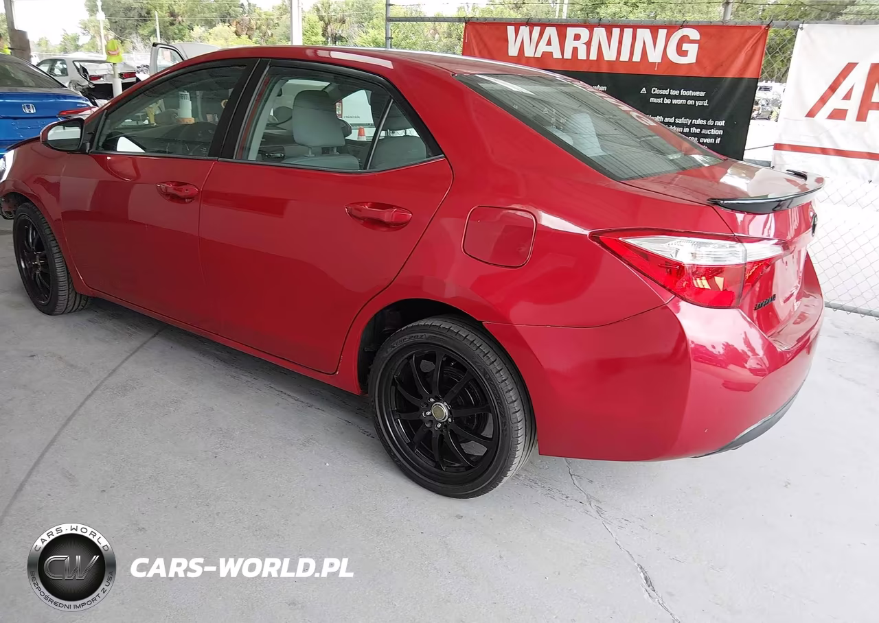 2016 Toyota Corolla Le VIN:2T1BURHE7GC631961 - 3