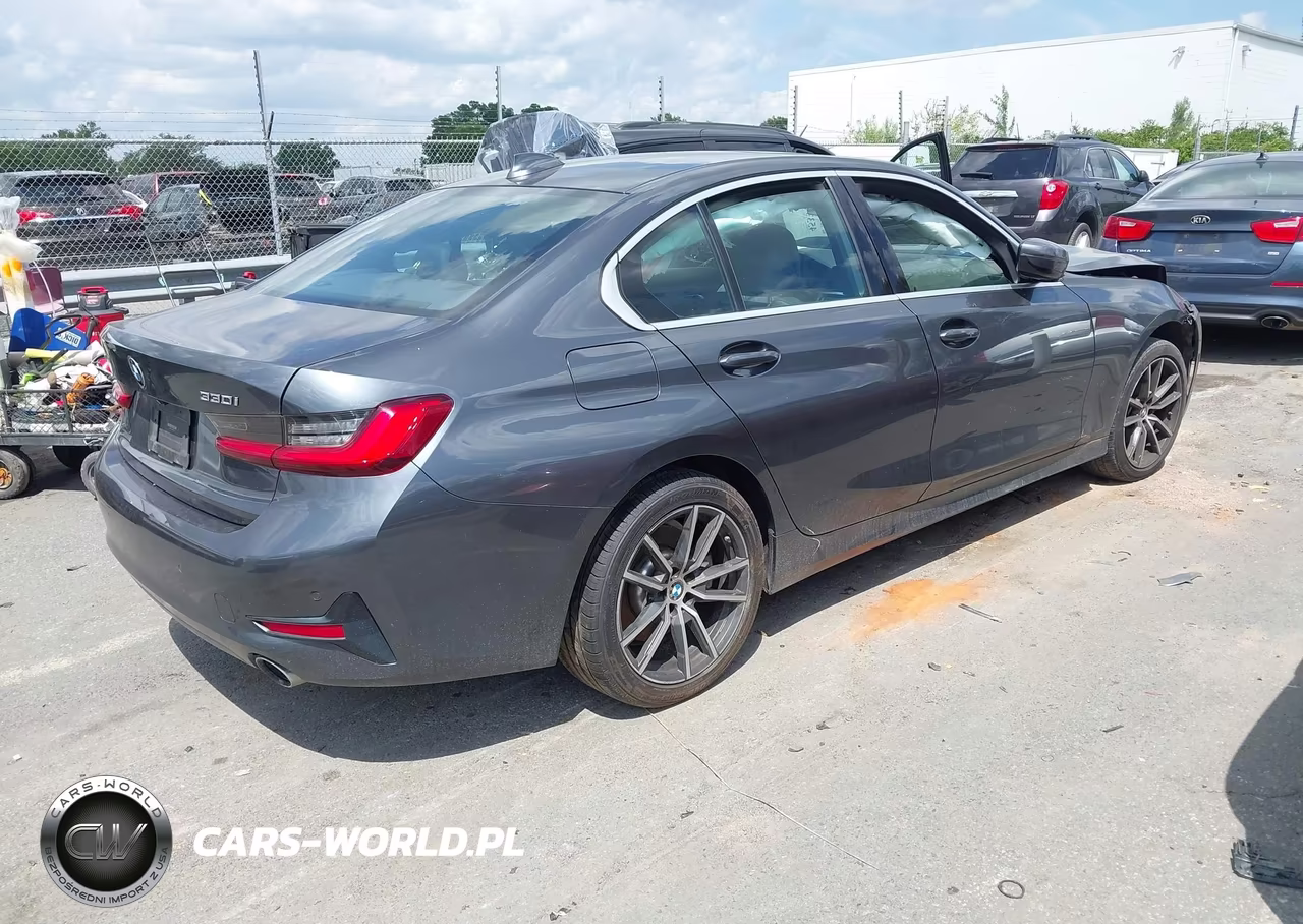 2020 BMW 330I xDrive VIN:3MW5R7J09L8B22303 - 4