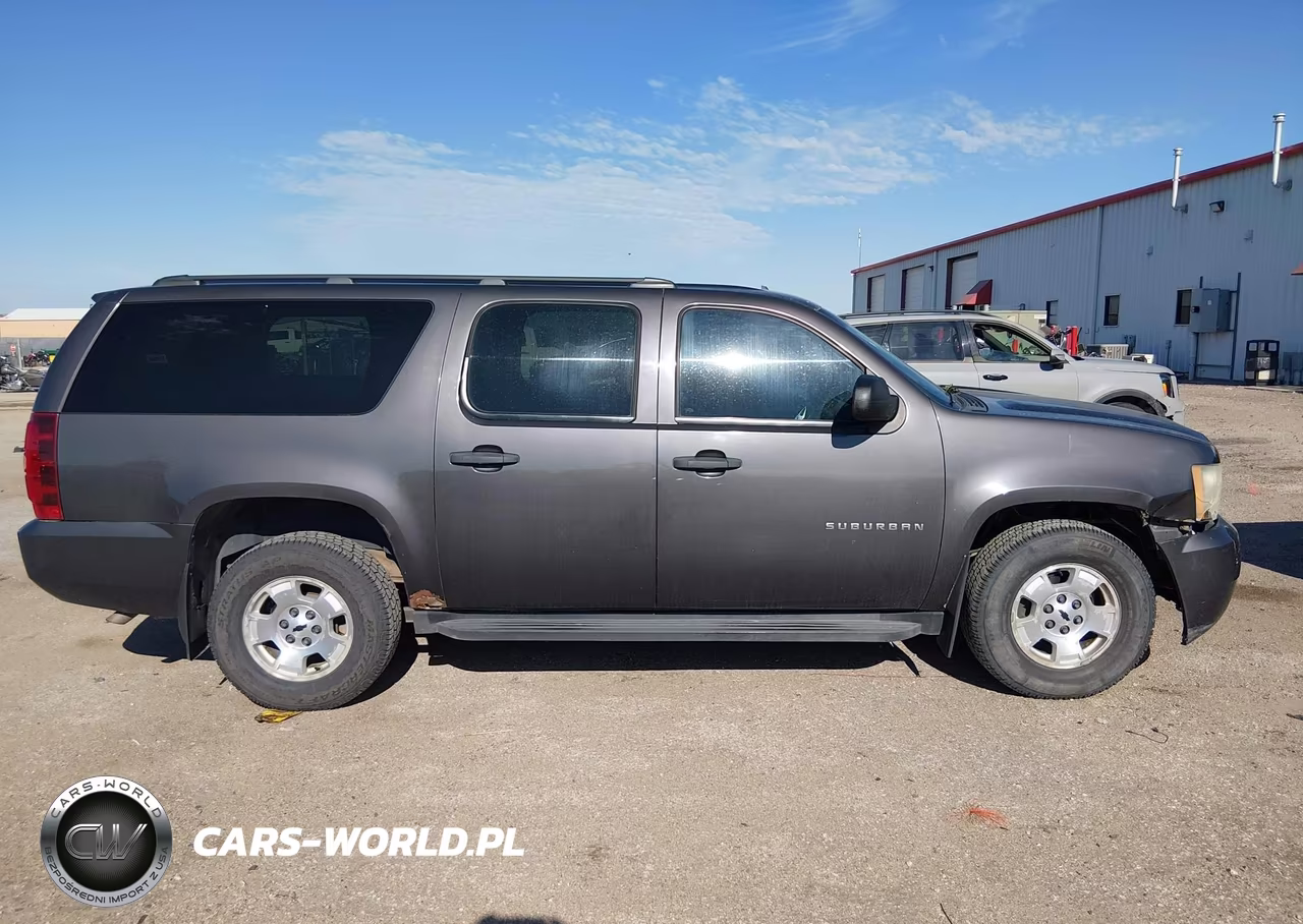 2010 Chevrolet Suburban 1500 Ls VIN:1GNUKHE34AR240377 - 13