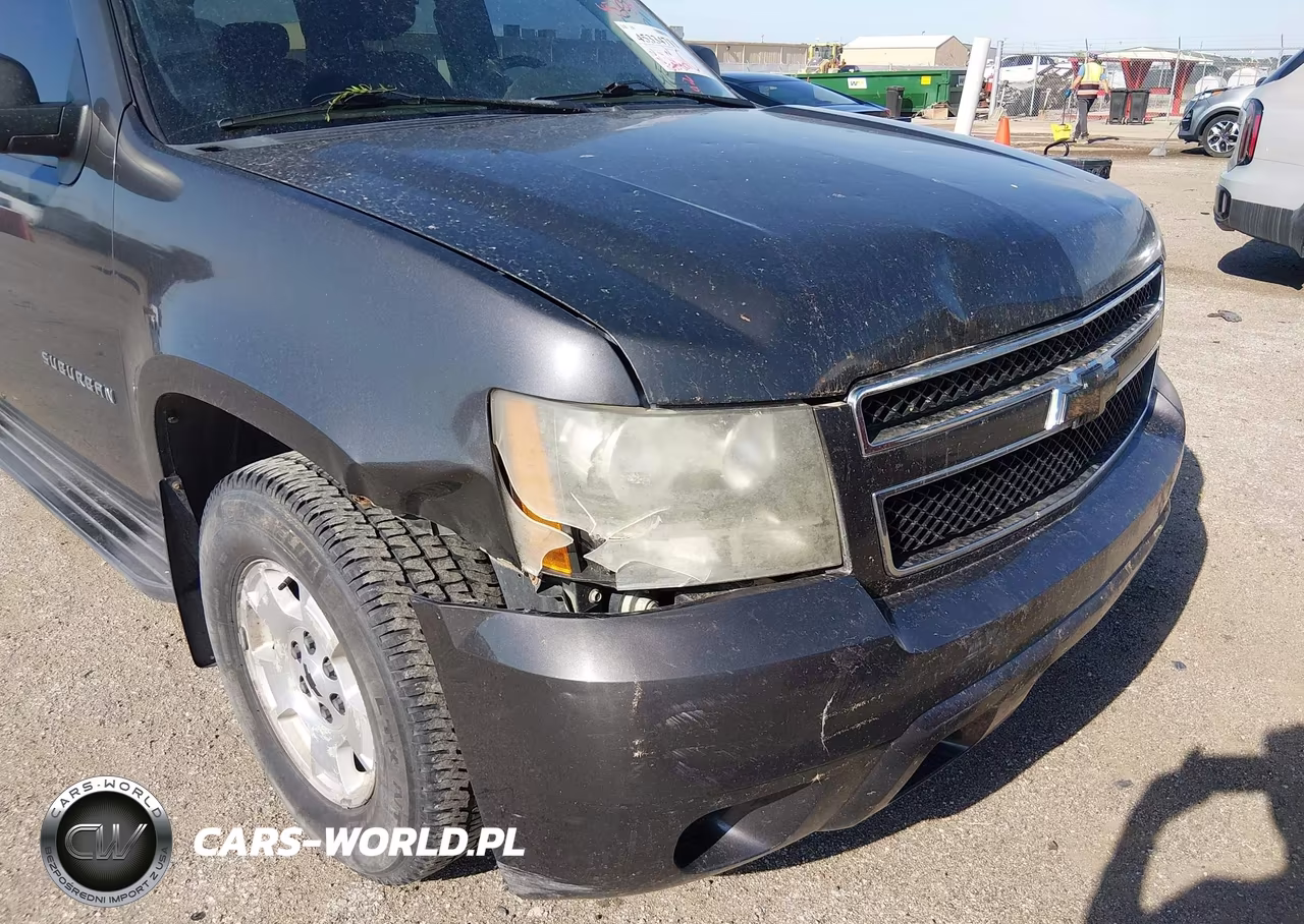 2010 Chevrolet Suburban 1500 Ls VIN:1GNUKHE34AR240377 - 6