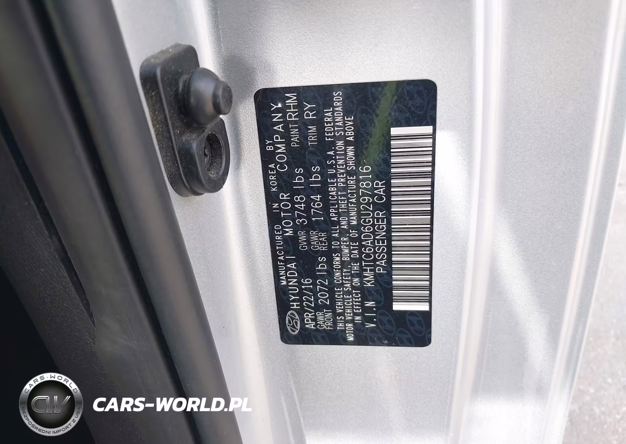 2016 Hyundai Veloster VIN:KMHTC6AD6GU297816 - 9