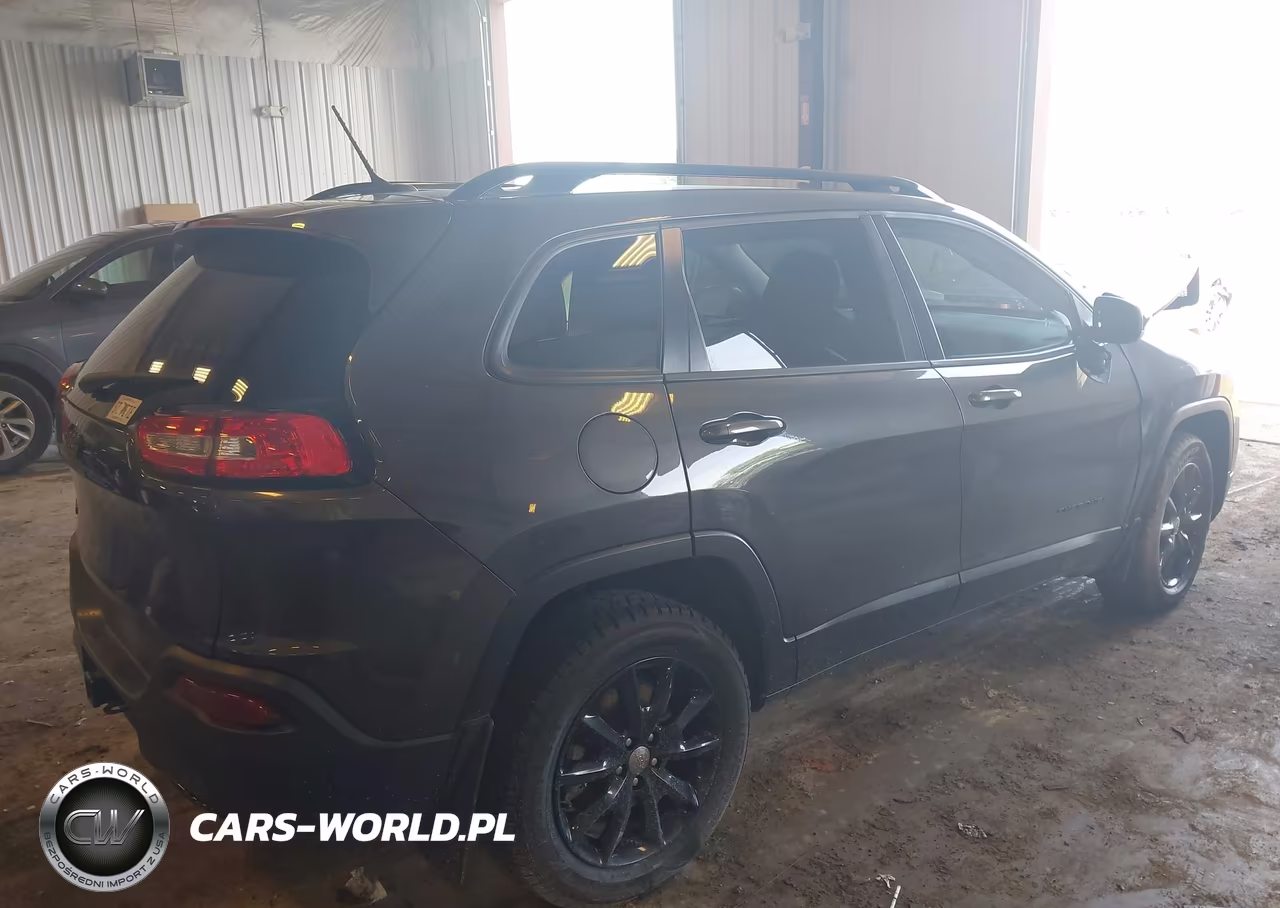 2014 Jeep Cherokee Latitude VIN:1C4PJMCS9EW310555 - 4