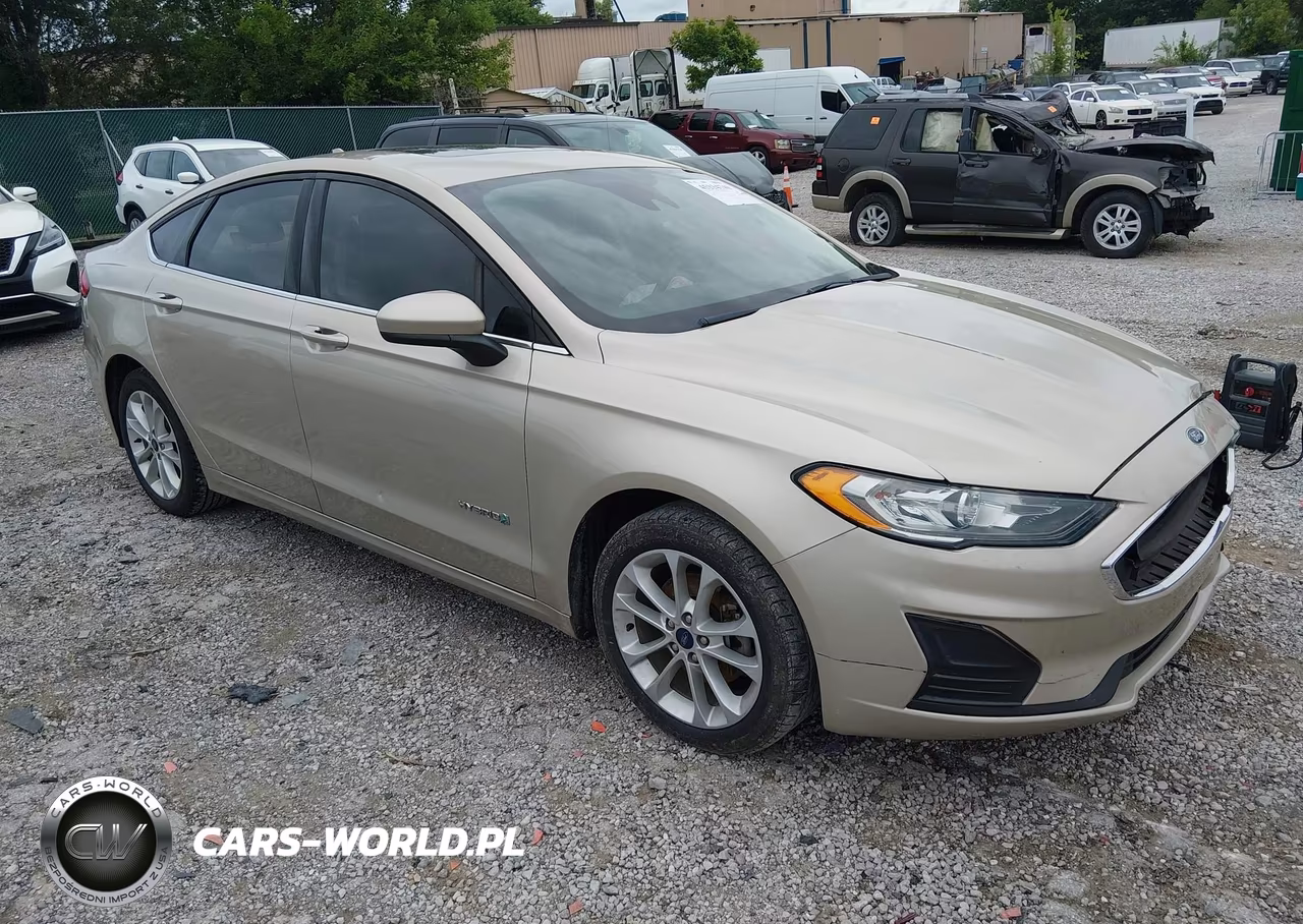 2019 Ford Fusion Hybrid Se – zdjęcie 1 z 17