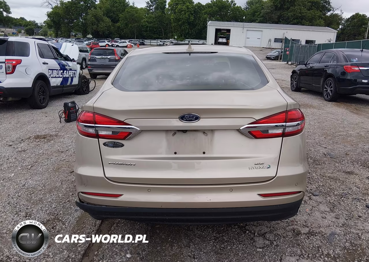 2019 Ford Fusion Hybrid Se VIN:3FA6P0LU7KR119953 - 17