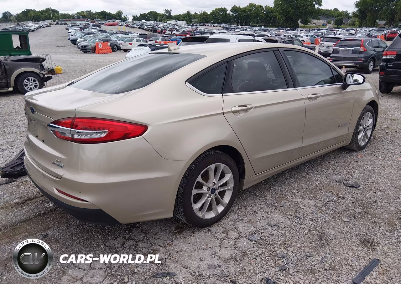 2019 Ford Fusion Hybrid Se VIN:3FA6P0LU7KR119953 - 4