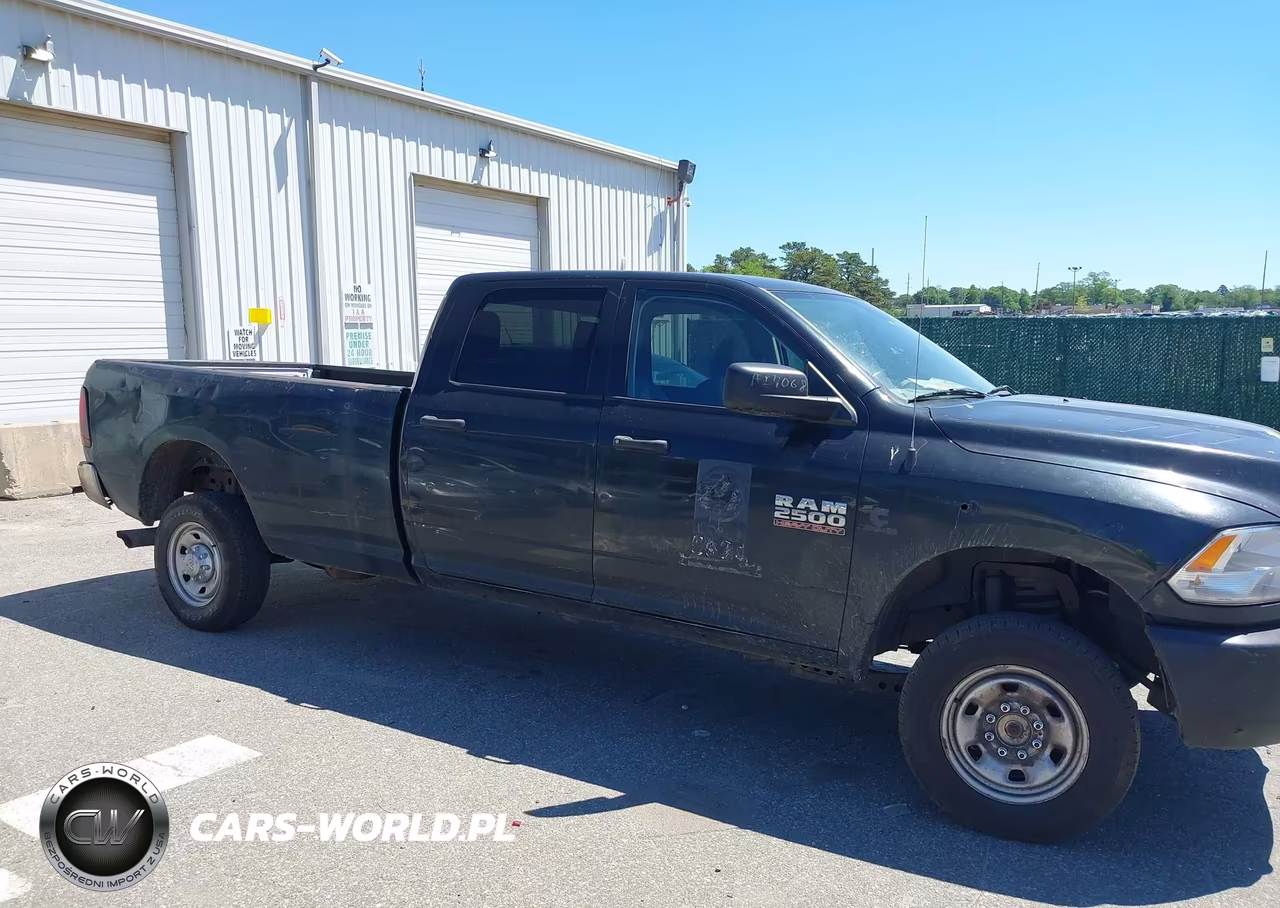 2017 Ram 2500 Tradesman 4X4 8' Box VIN:3C6UR5HL5HG636558 - 13