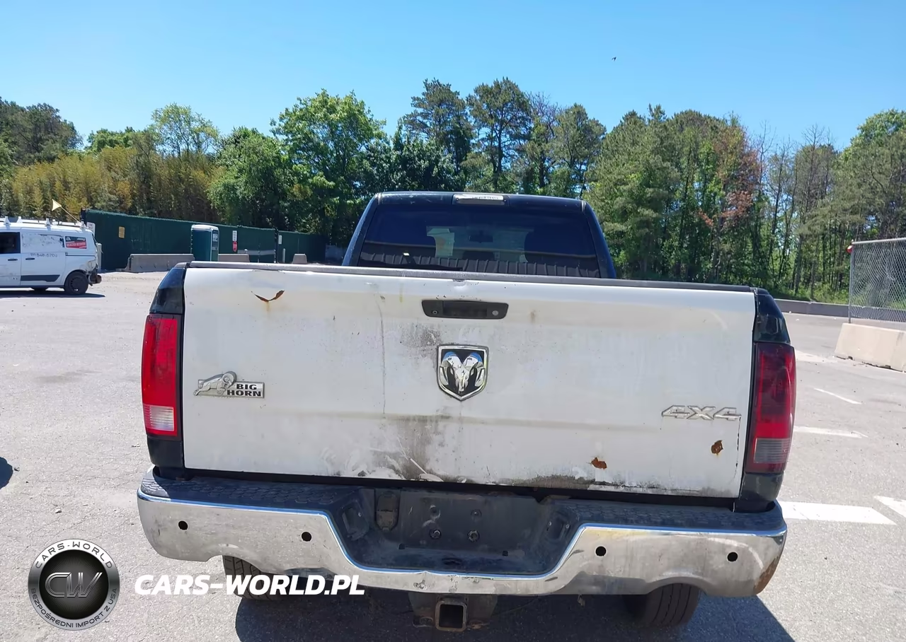 2017 Ram 2500 Tradesman 4X4 8' Box VIN:3C6UR5HL5HG636558 - 16