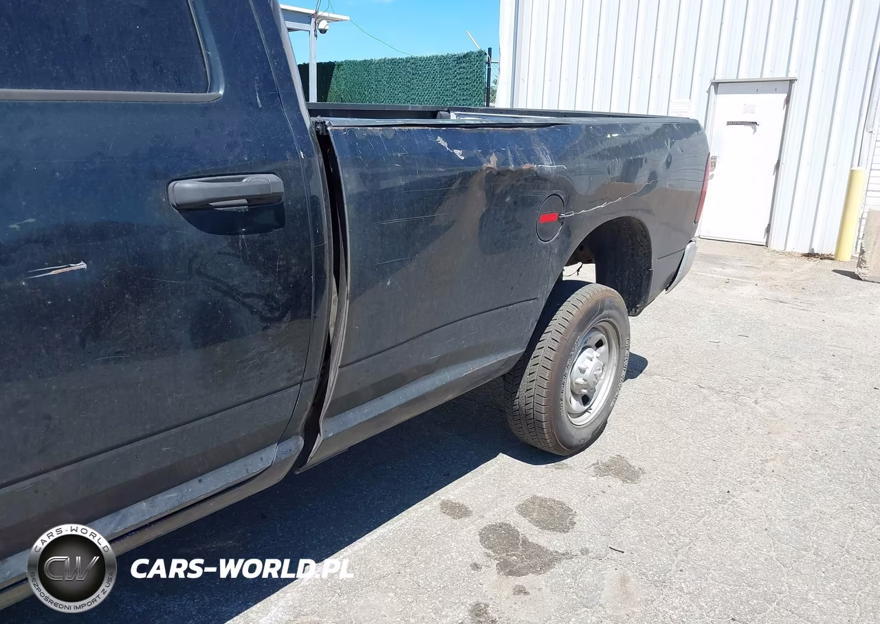 2017 Ram 2500 Tradesman 4X4 8' Box VIN:3C6UR5HL5HG636558 - 6