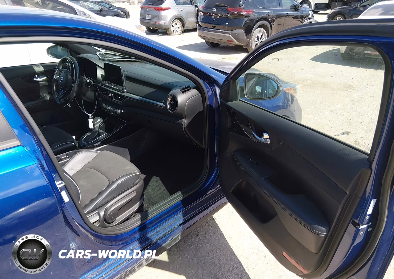 2021 Kia Forte Gt-Line VIN:3KPF34AD1ME404576 - 5