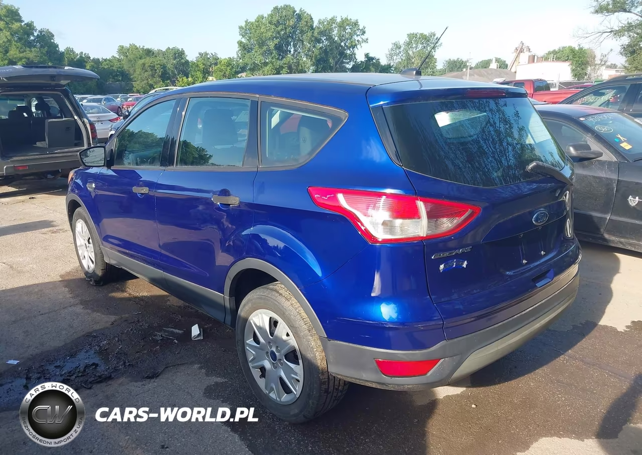 2013 Ford Escape S VIN:1FMCU0F76DUD38261 - 3