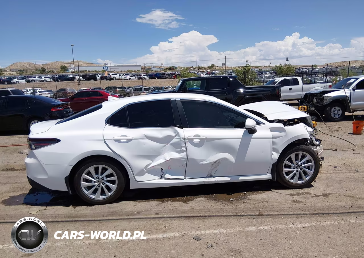 2023 Toyota Camry Le VIN:4T1C11AK4PU163605 - 13