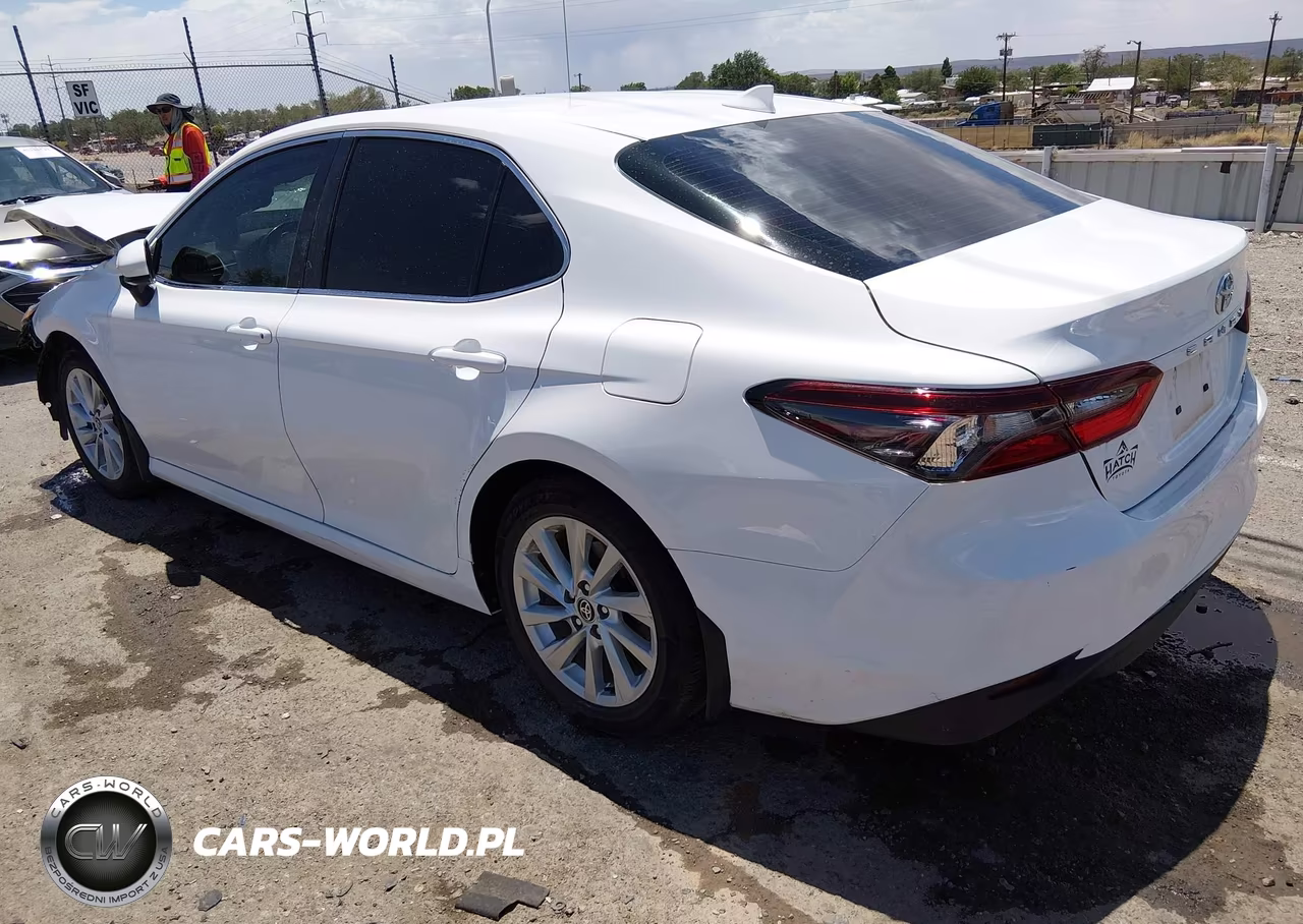 2023 Toyota Camry Le VIN:4T1C11AK4PU163605 - 3
