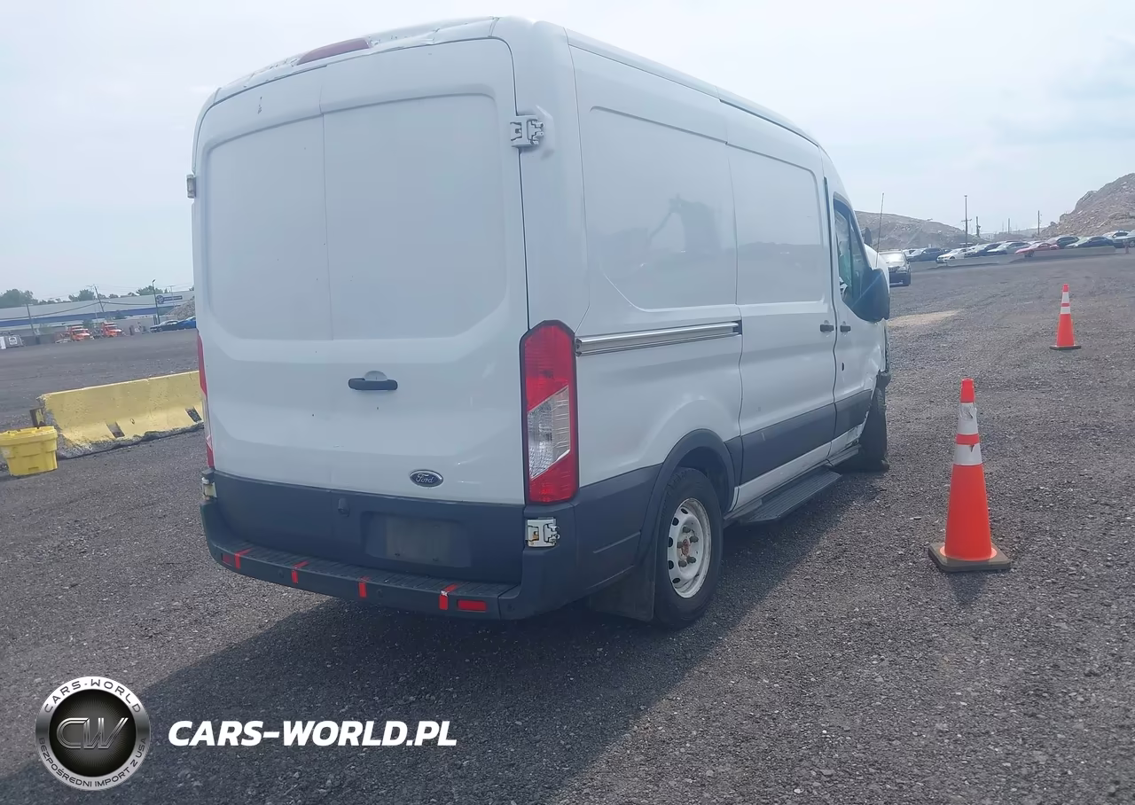 2016 Ford Transit-150 VIN:1FTYE1CM3GKA93118 - 4