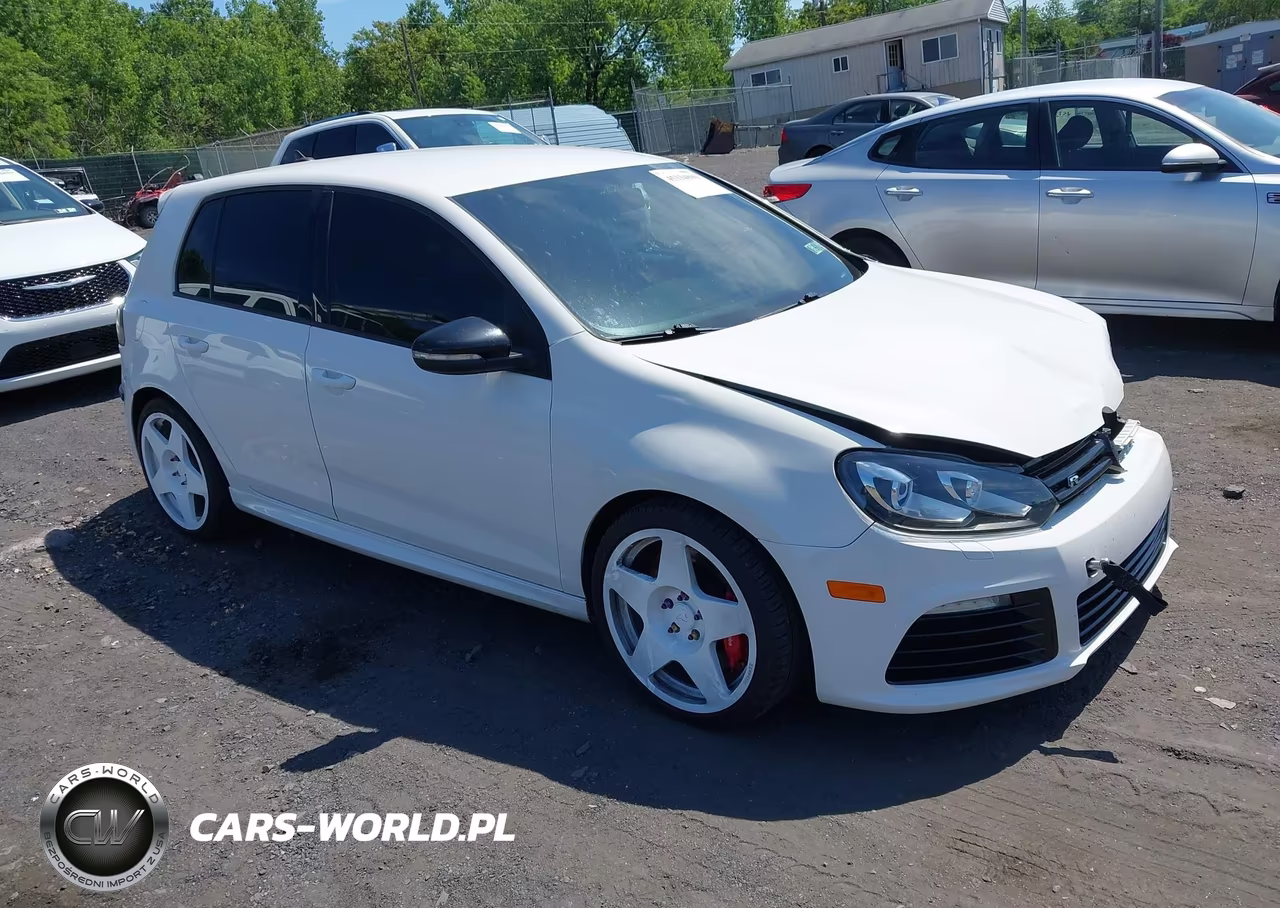 2012 Volkswagen Golf R 4-Door – zdjęcie 1 z 17